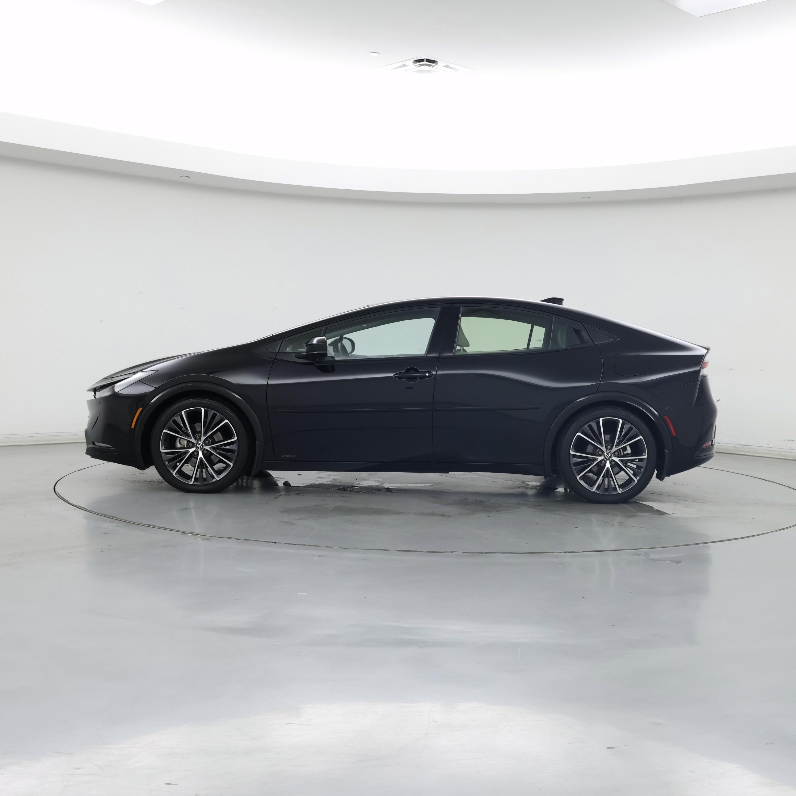 Thumbnail: 2023 Toyota Prius - 3