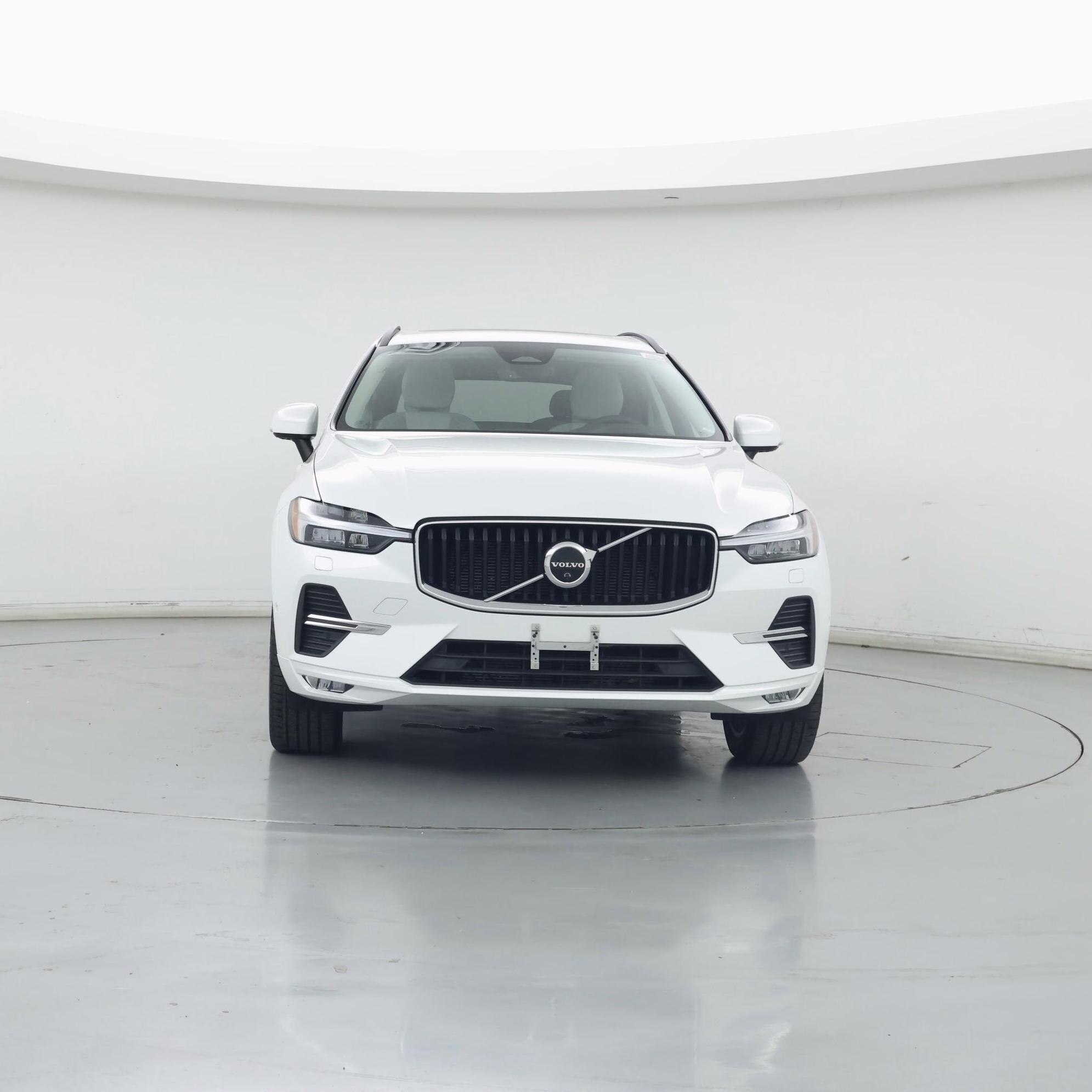 Thumbnail: 2022 Volvo XC60 - 5