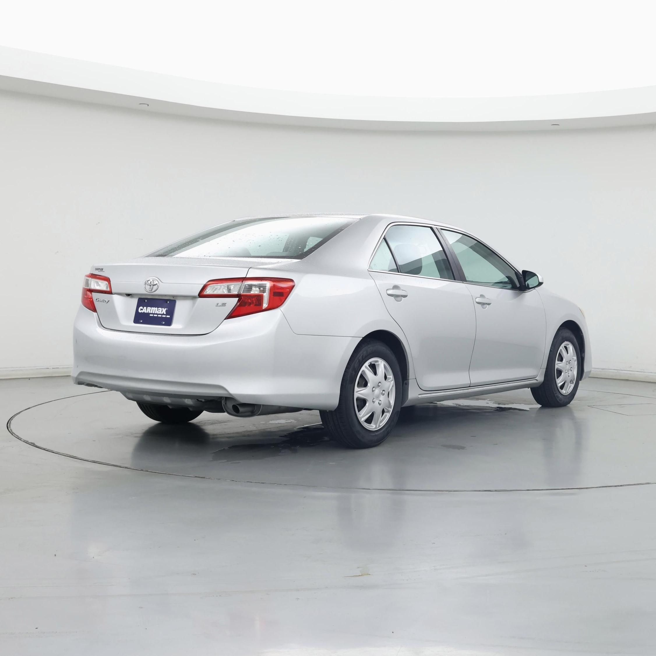Thumbnail: 2014 Toyota Camry - 8