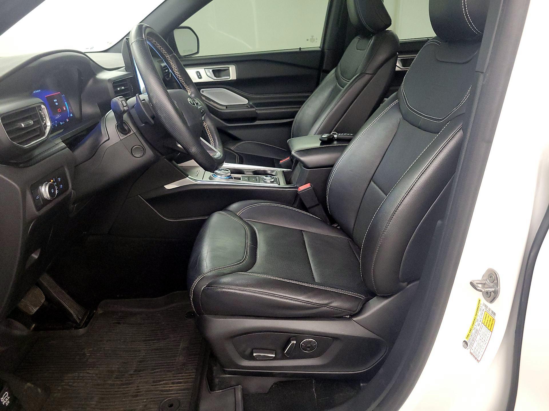 Thumbnail: 2020 Ford Explorer - 11