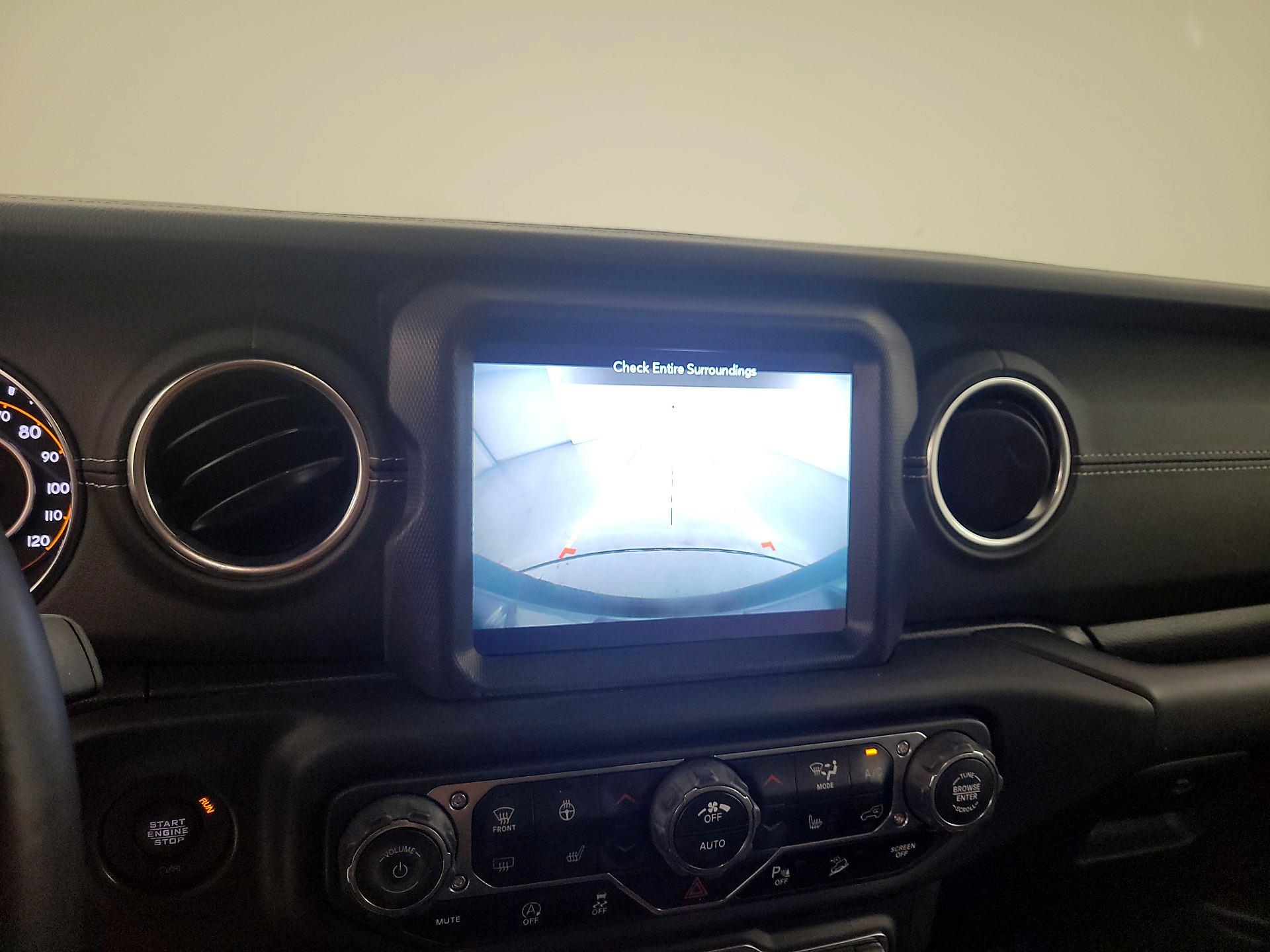 Thumbnail: 2020 Jeep Wrangler - 15