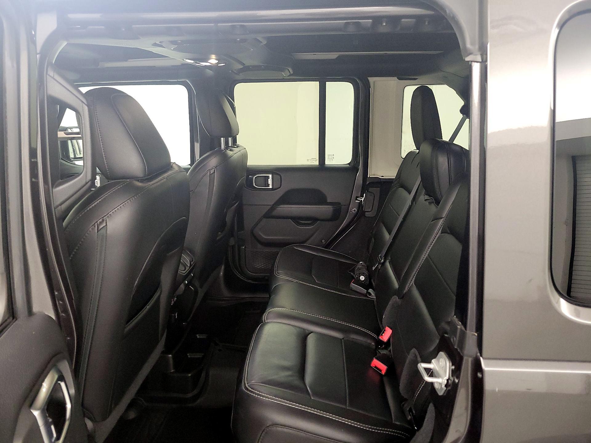 Thumbnail: 2020 Jeep Wrangler - 20