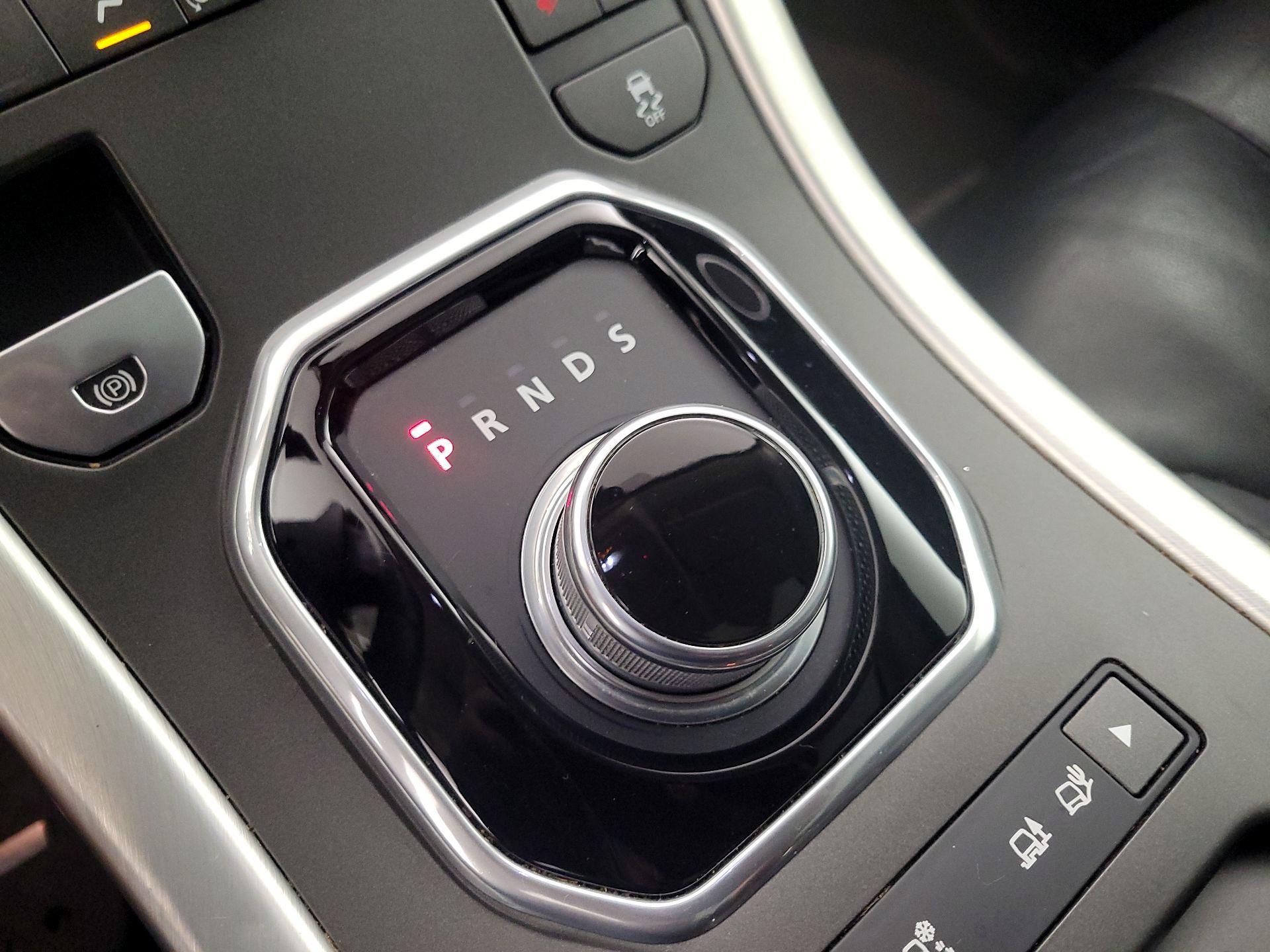 Thumbnail: 2015 Land Rover Range Rover Evoque - 18