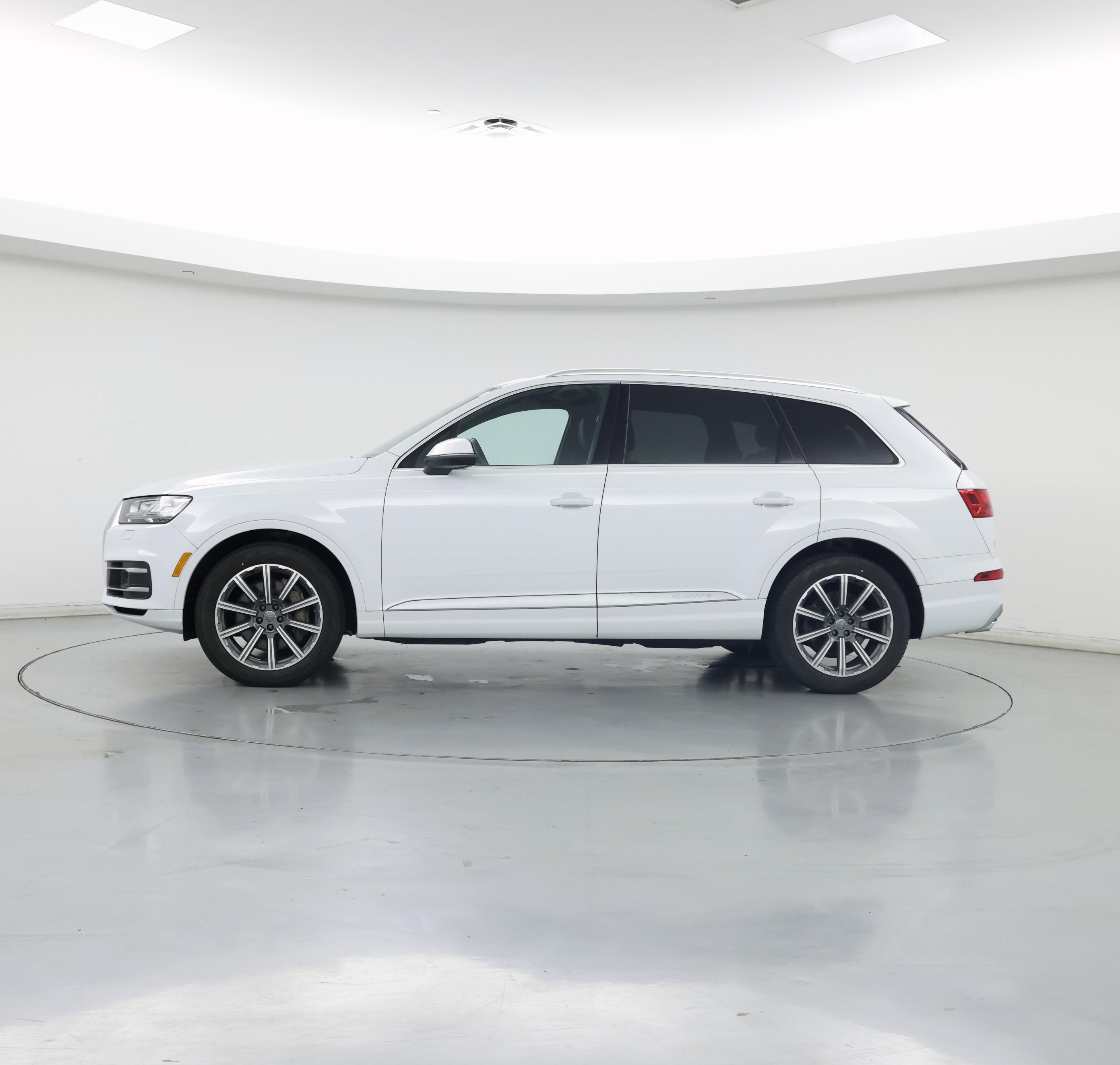Thumbnail: 2018 Audi Q7 - 3