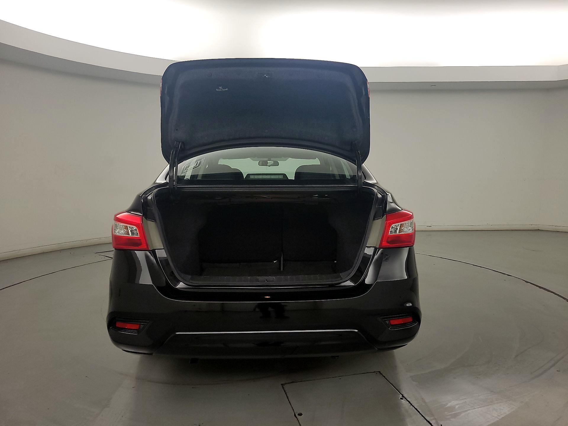 Thumbnail: 2018 Nissan Sentra - 20