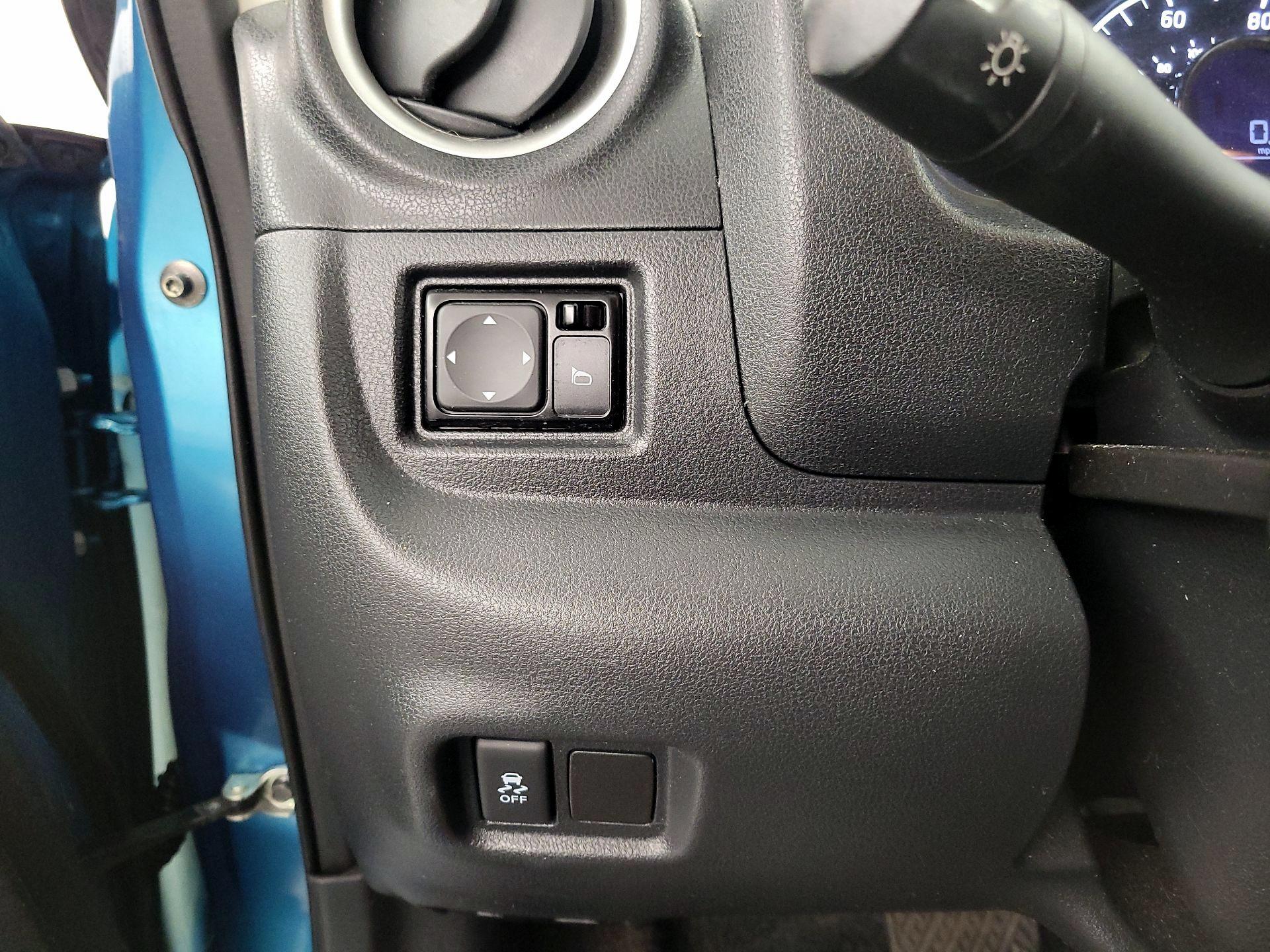 Thumbnail: 2016 Nissan Versa Note - 13