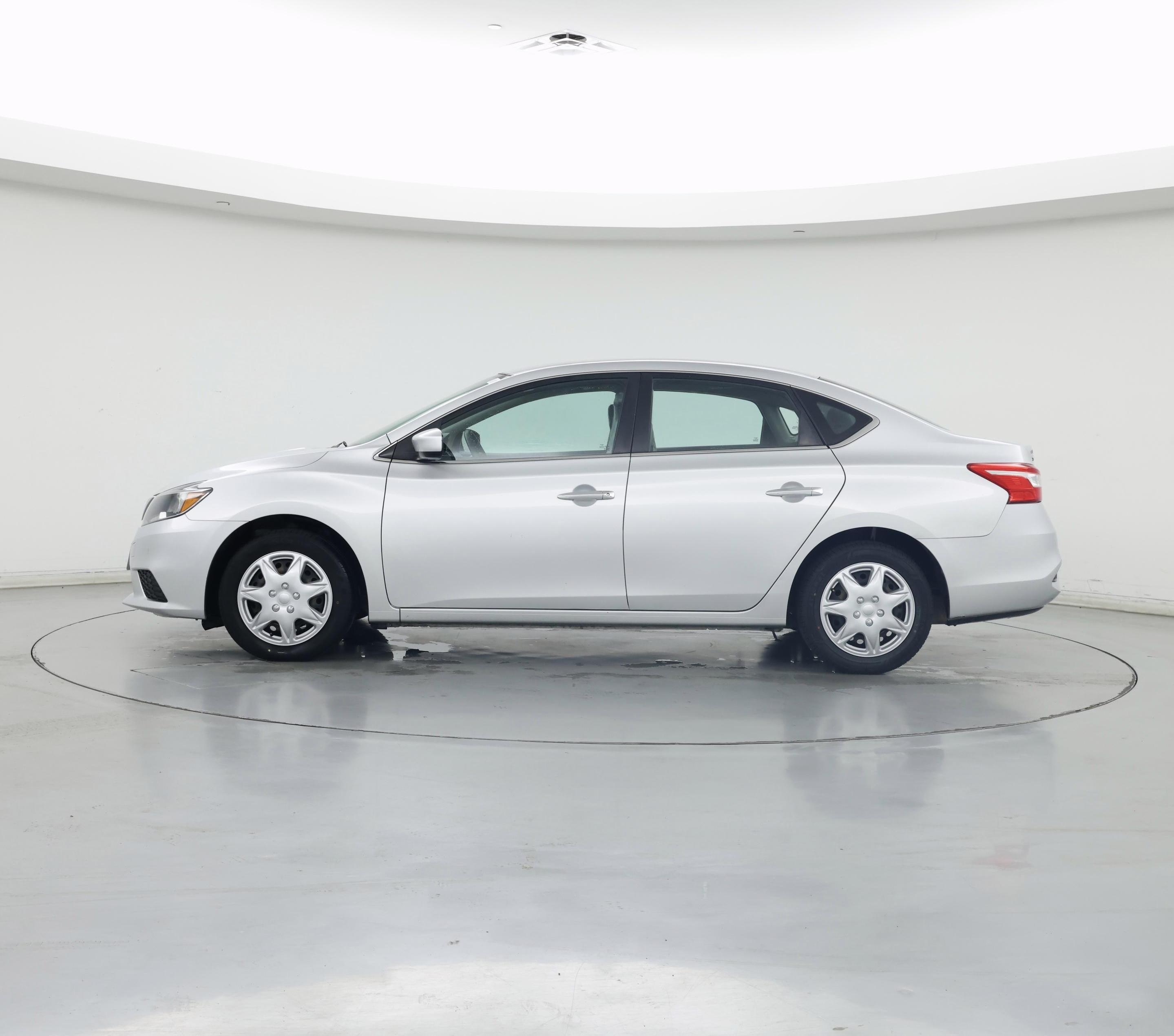 Thumbnail: 2019 Nissan Sentra - 3