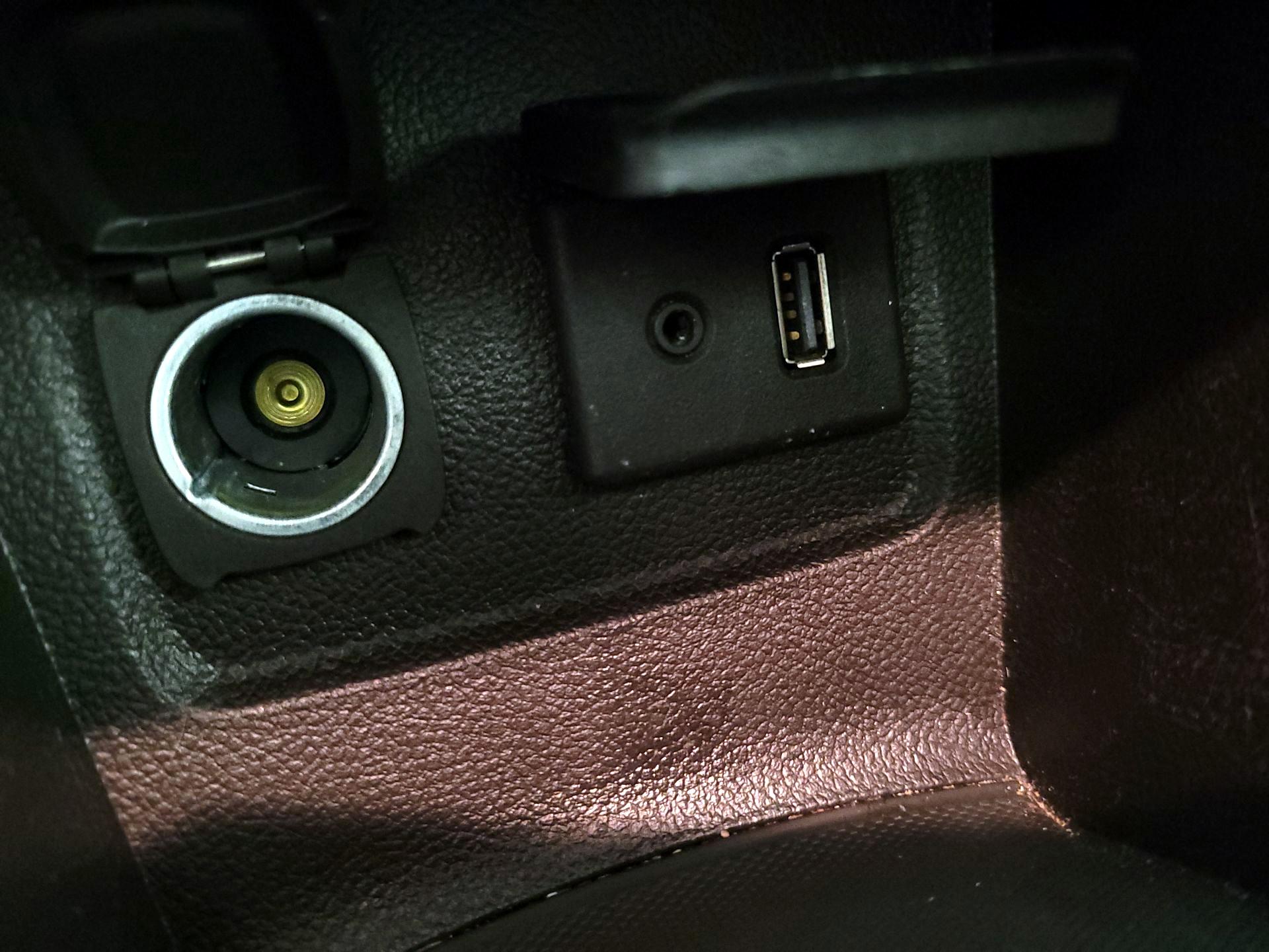 Thumbnail: 2016 Buick Encore - 19