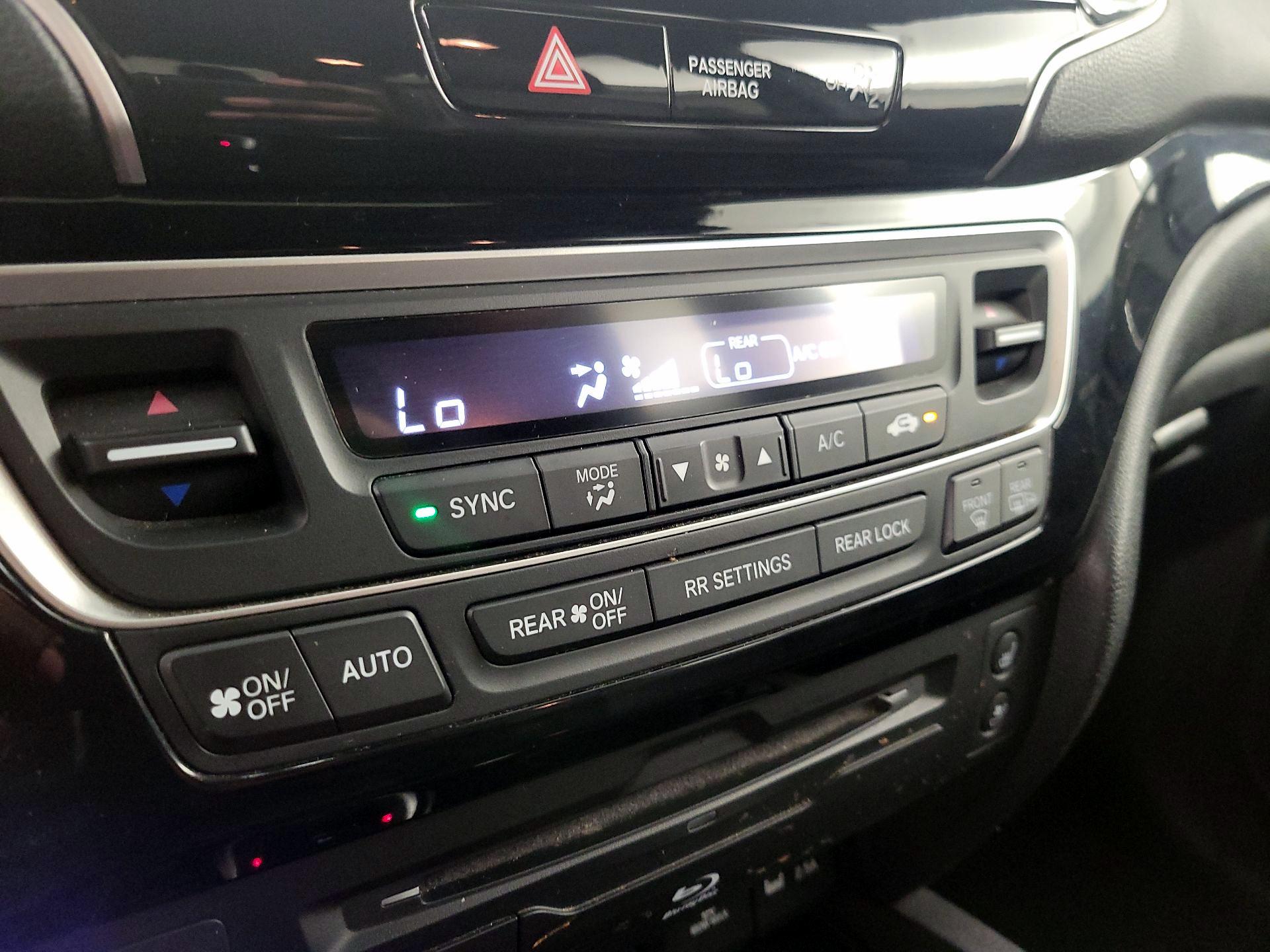 Thumbnail: 2021 Honda Pilot - 17