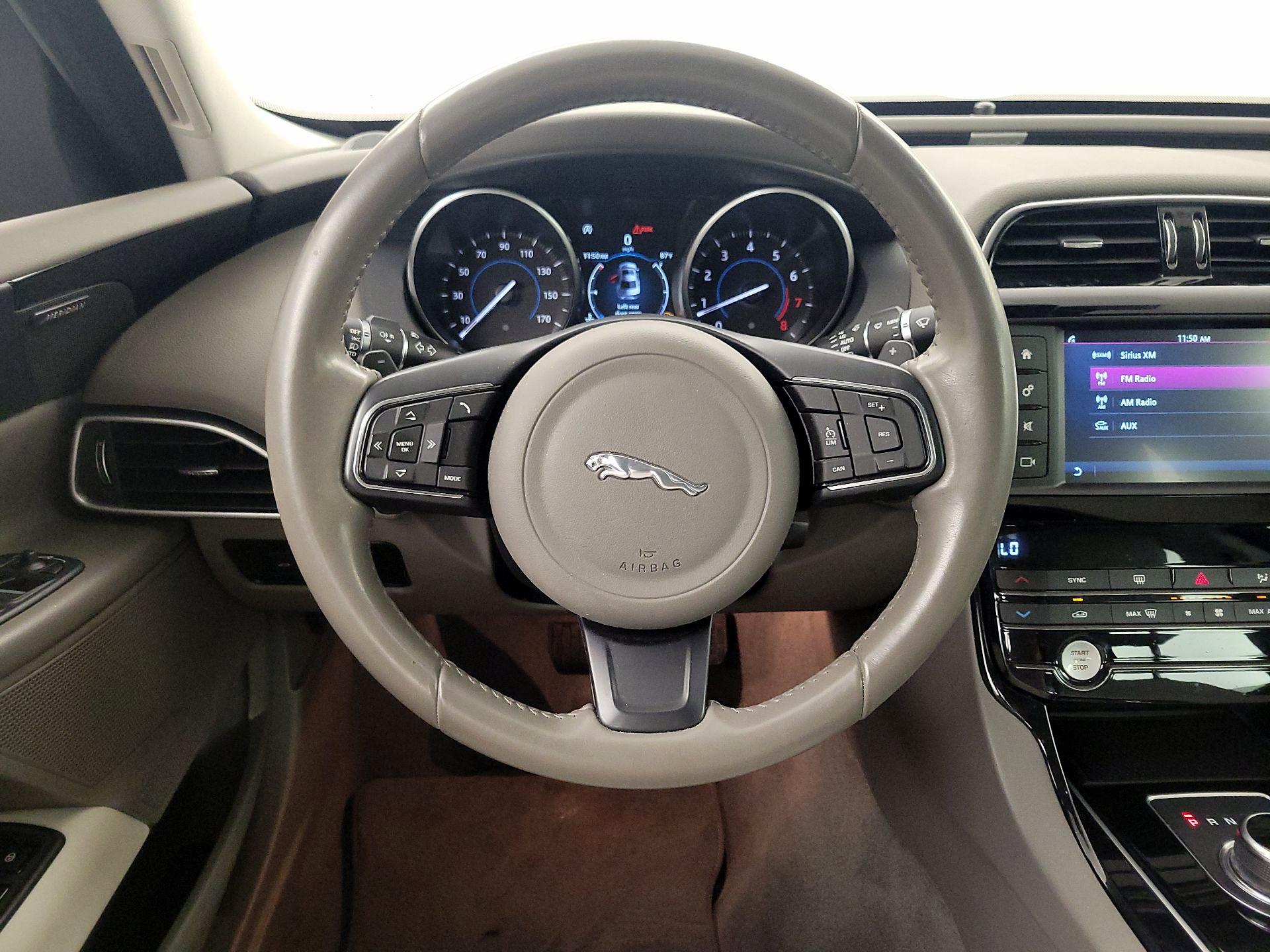 Thumbnail: 2018 Jaguar XE - 10