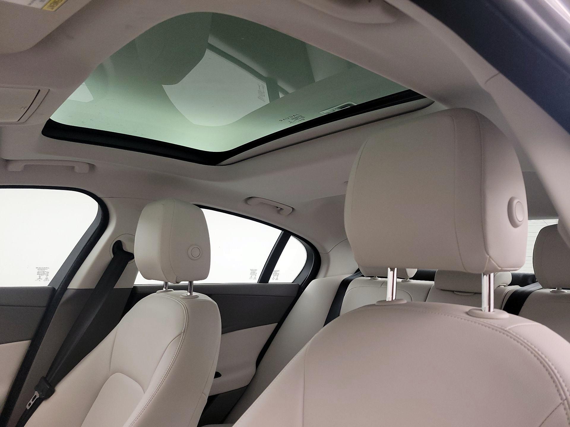 Thumbnail: 2018 Jaguar XE - 19