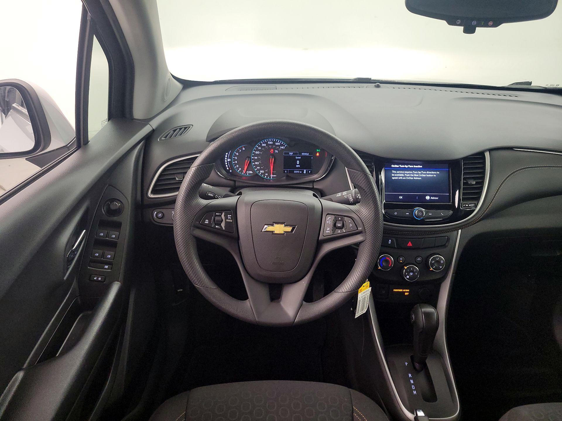 Thumbnail: 2022 Chevrolet Trax - 10