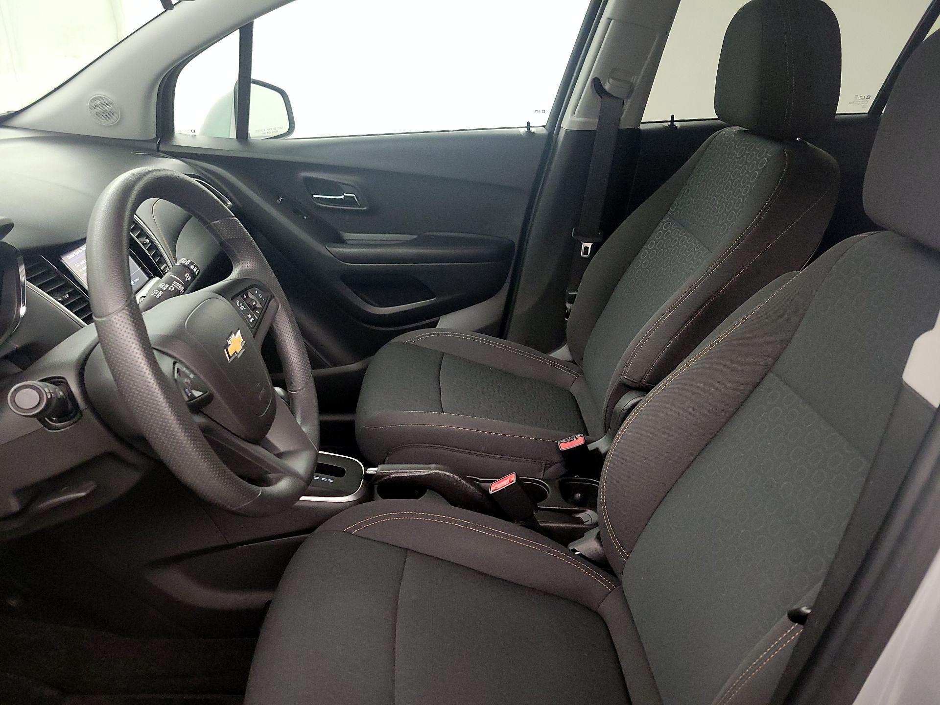 Thumbnail: 2022 Chevrolet Trax - 11