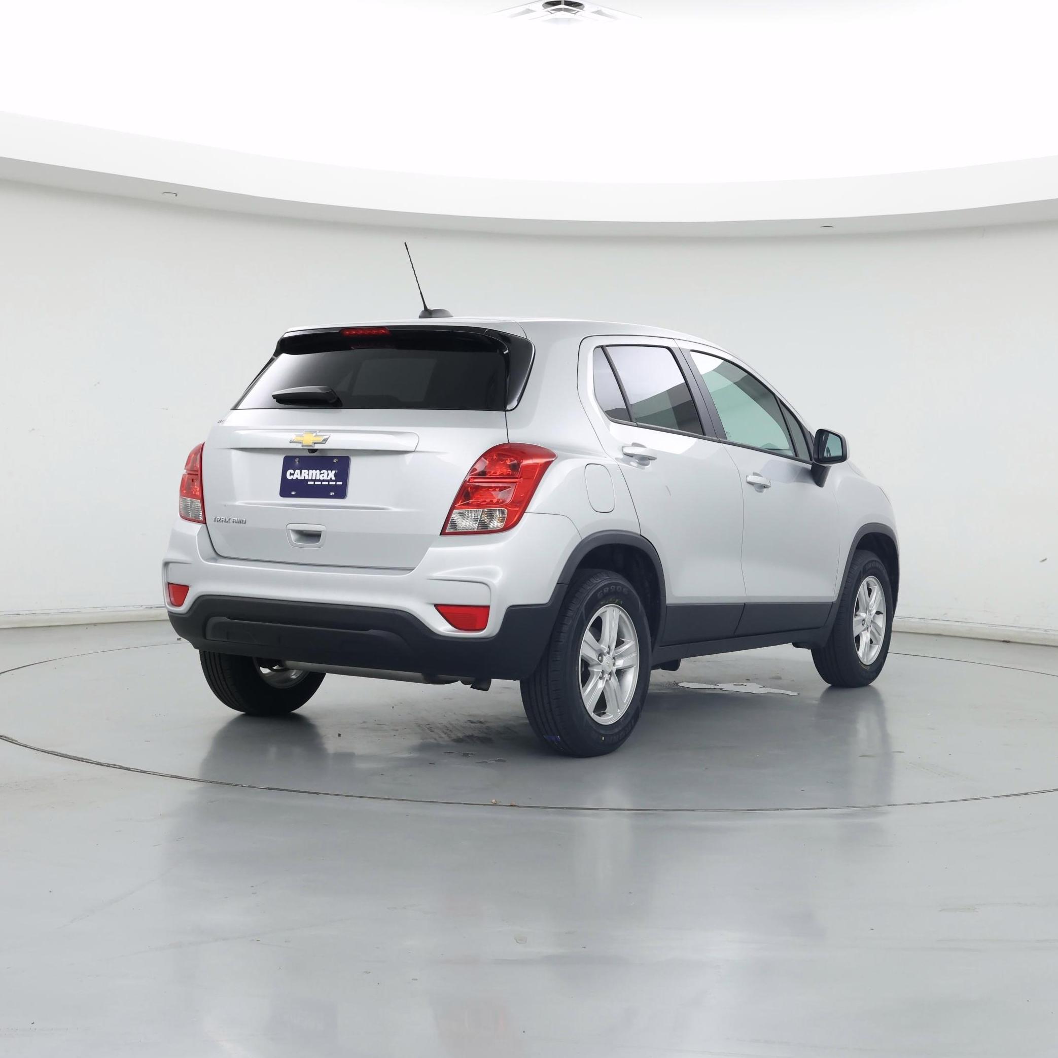 Thumbnail: 2022 Chevrolet Trax - 8