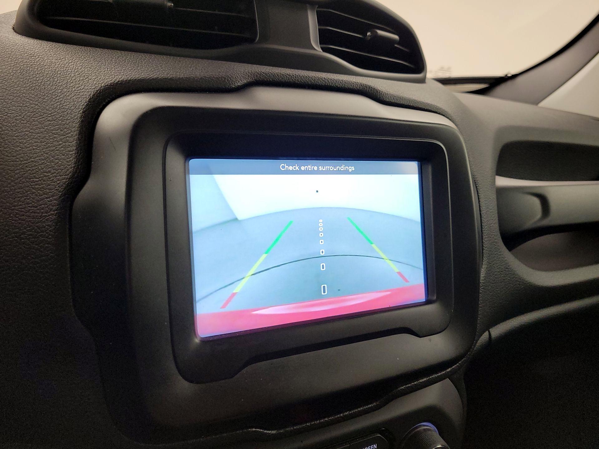 Thumbnail: 2021 Jeep Renegade - 14