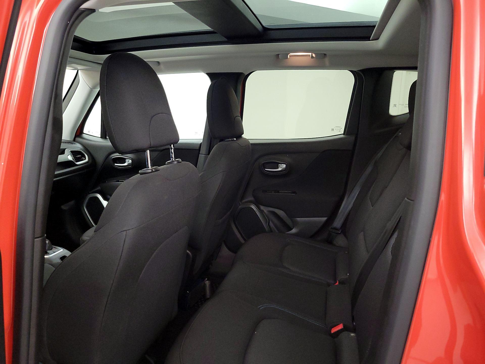 Thumbnail: 2021 Jeep Renegade - 20