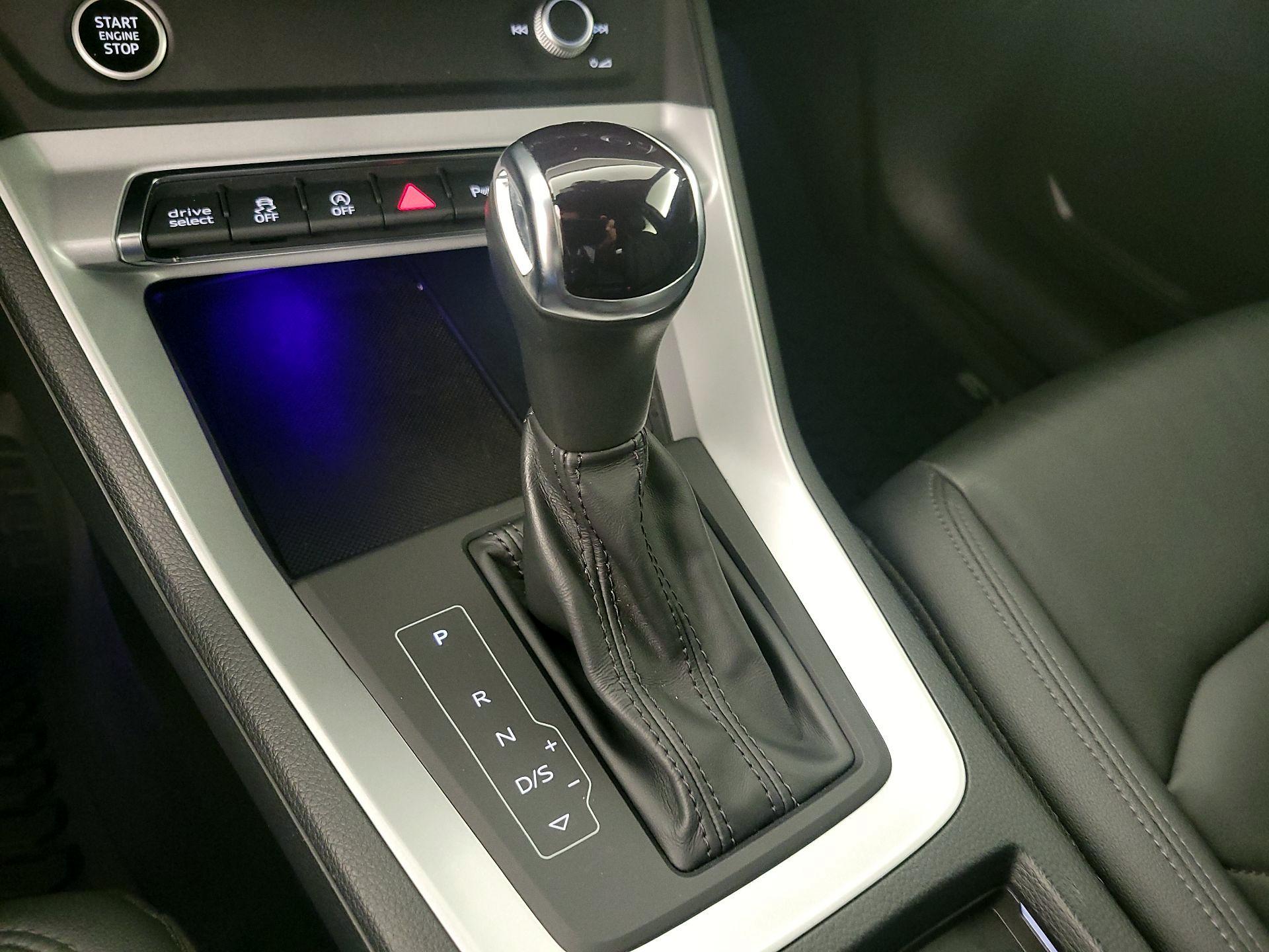 Thumbnail: 2022 Audi Q3 - 17