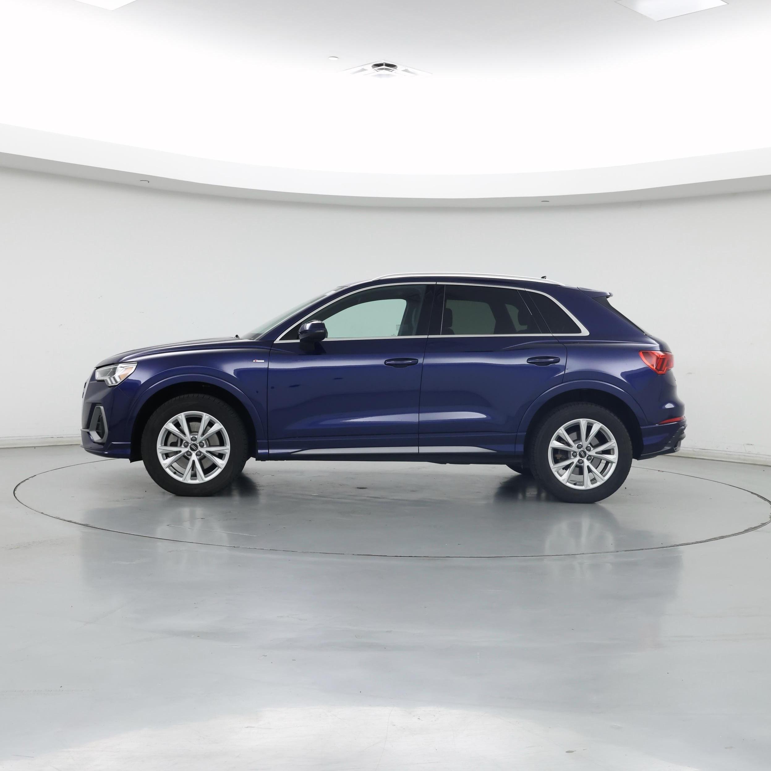 Thumbnail: 2022 Audi Q3 - 3