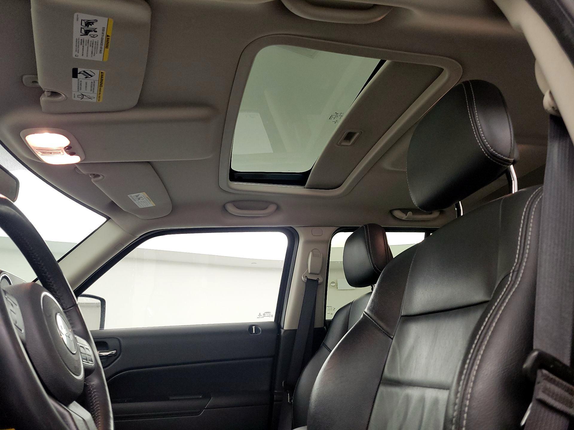 Thumbnail: 2016 Jeep Patriot - 18