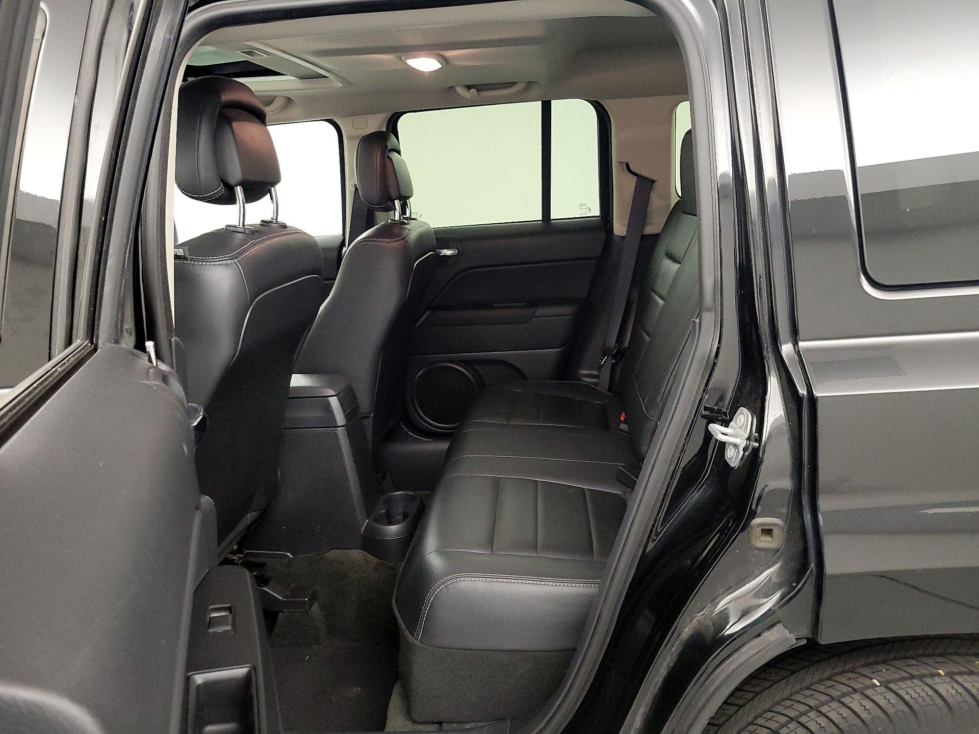 Thumbnail: 2016 Jeep Patriot - 19