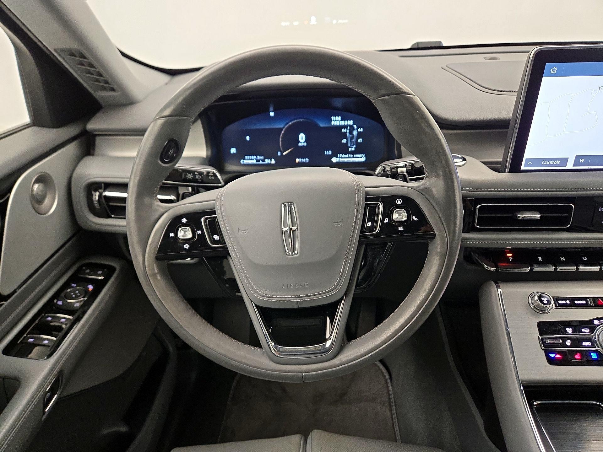 Thumbnail: 2020 Lincoln Aviator - 10