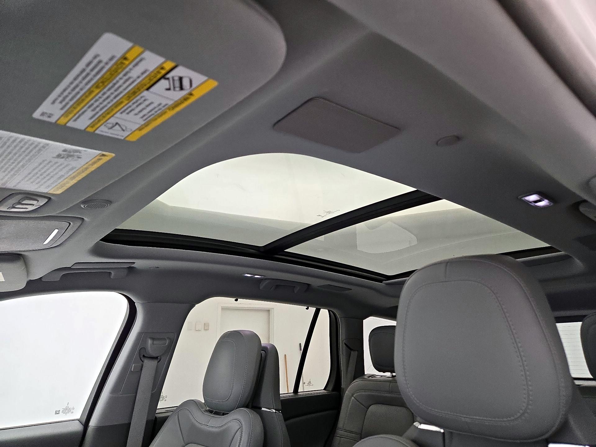 Thumbnail: 2020 Lincoln Aviator - 20