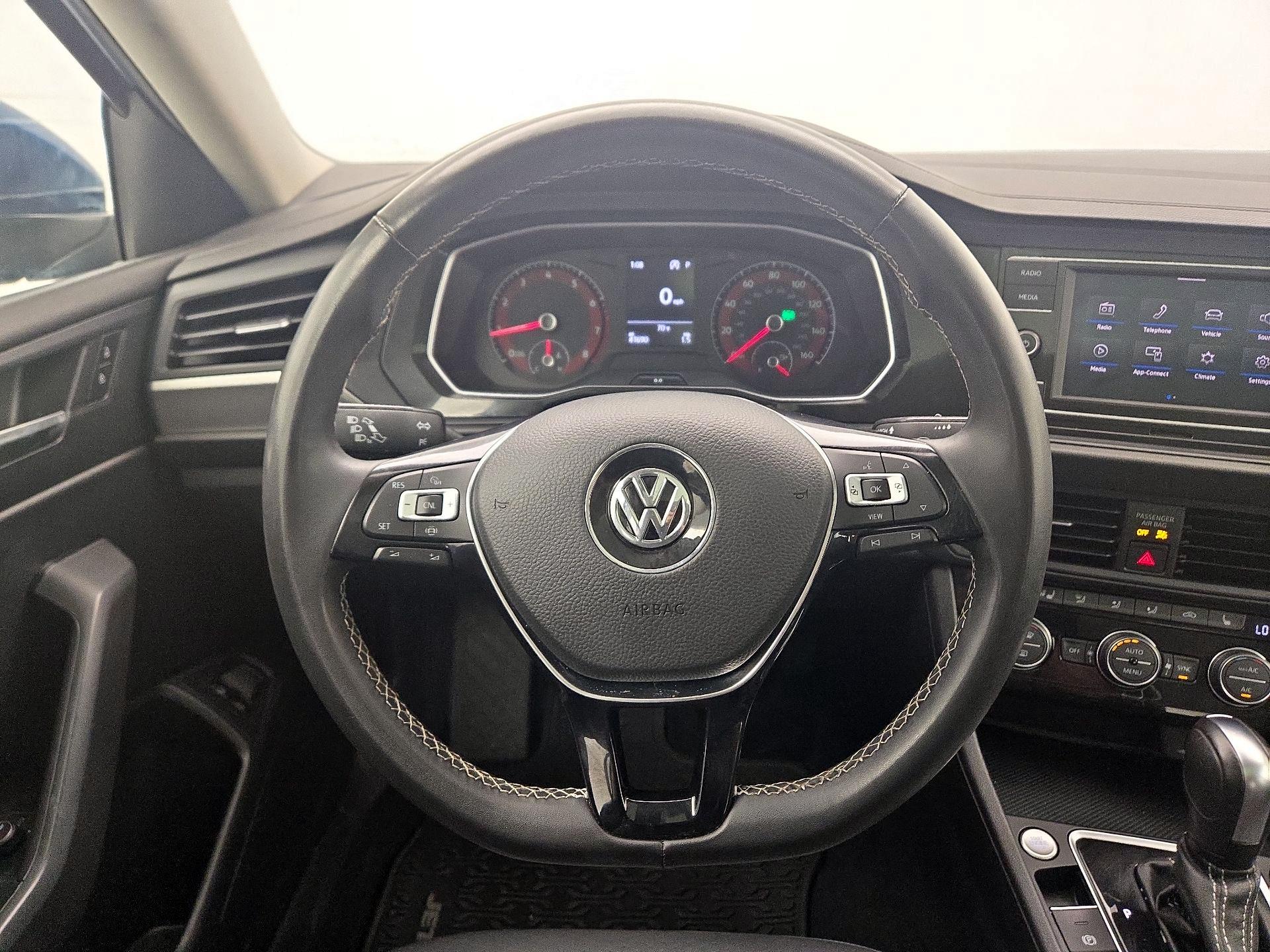 Thumbnail: 2021 Volkswagen Jetta - 10