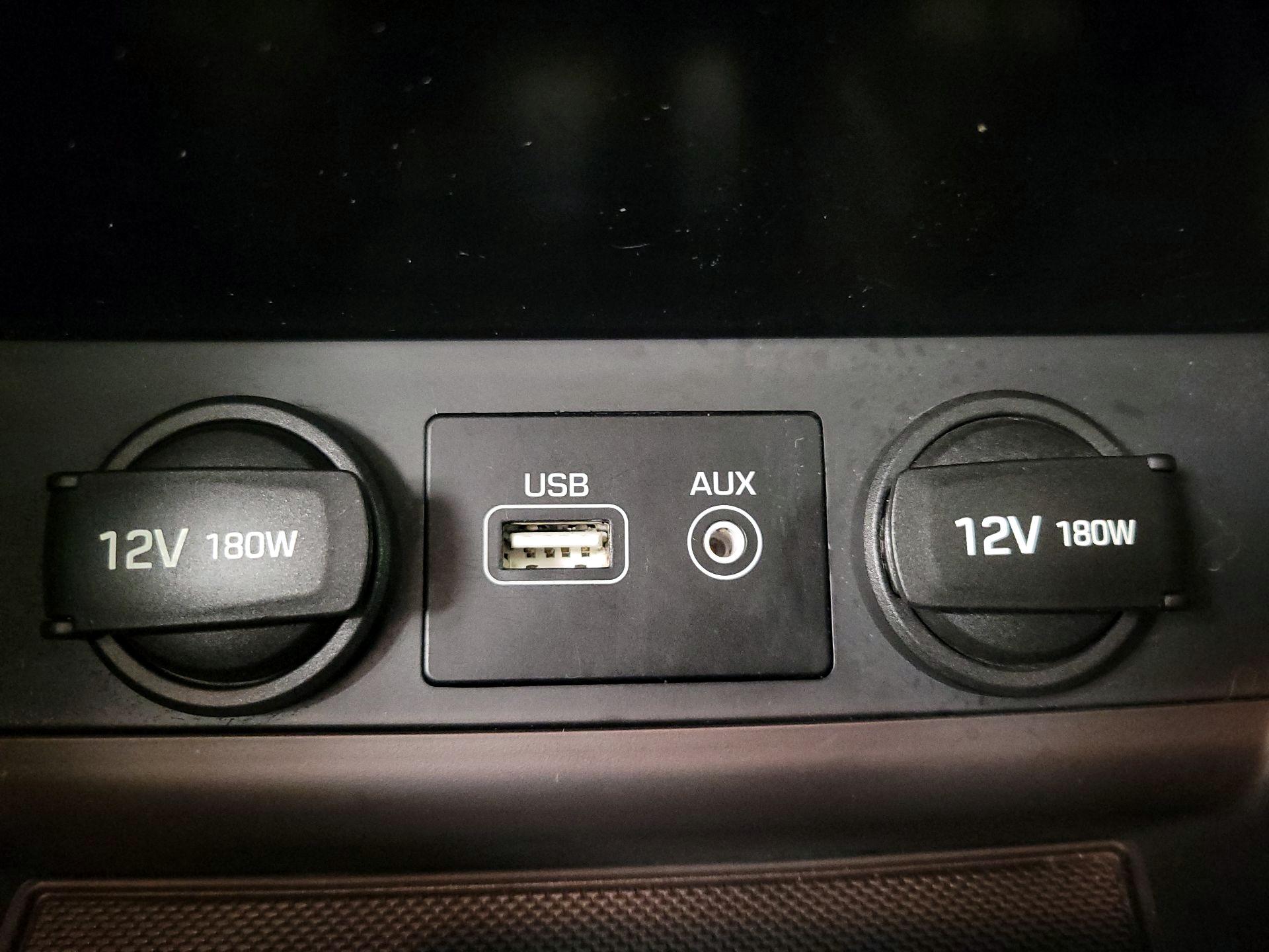 Thumbnail: 2017 Hyundai Sonata - 18
