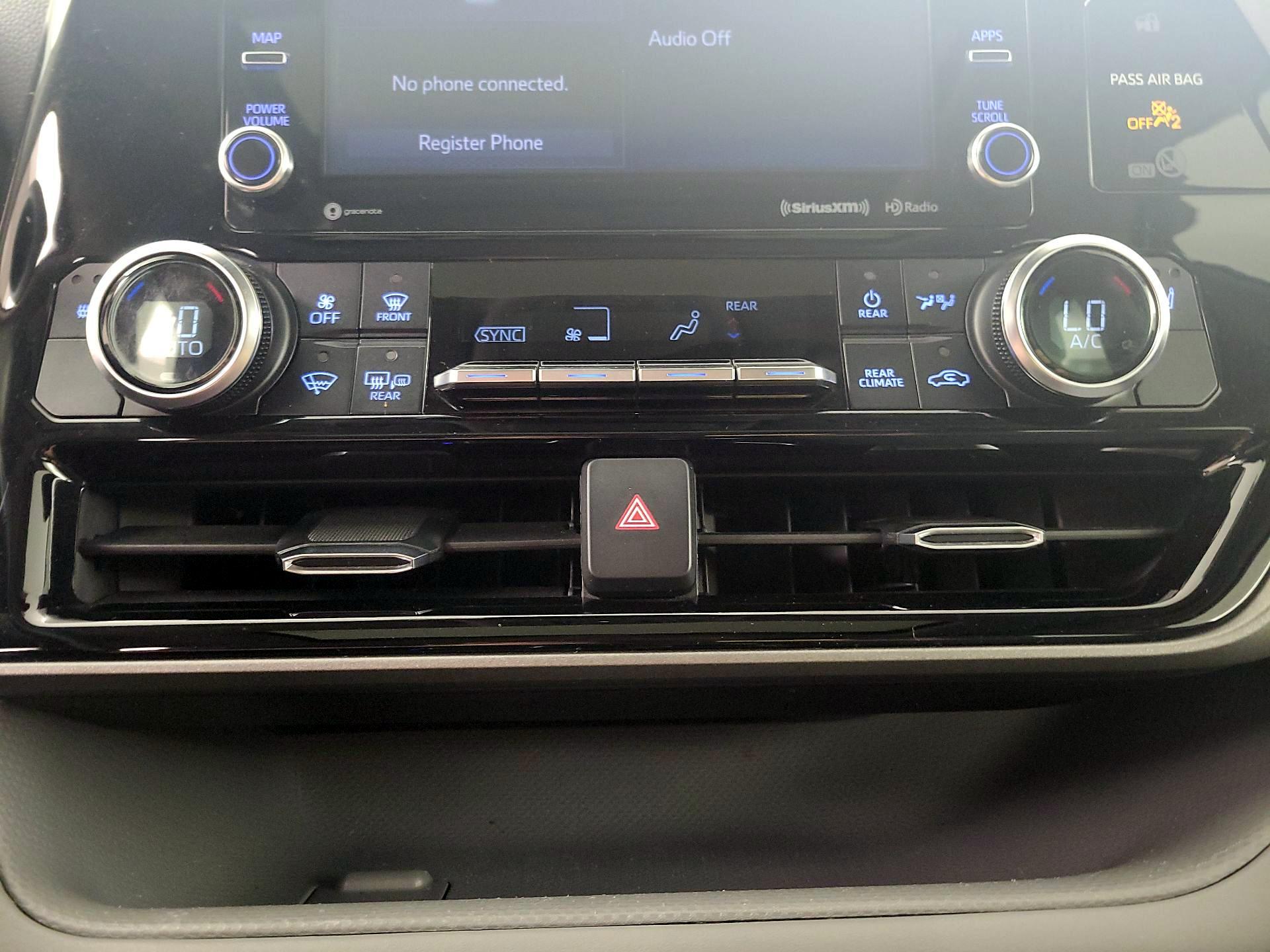 Thumbnail: 2020 Toyota Highlander - 16