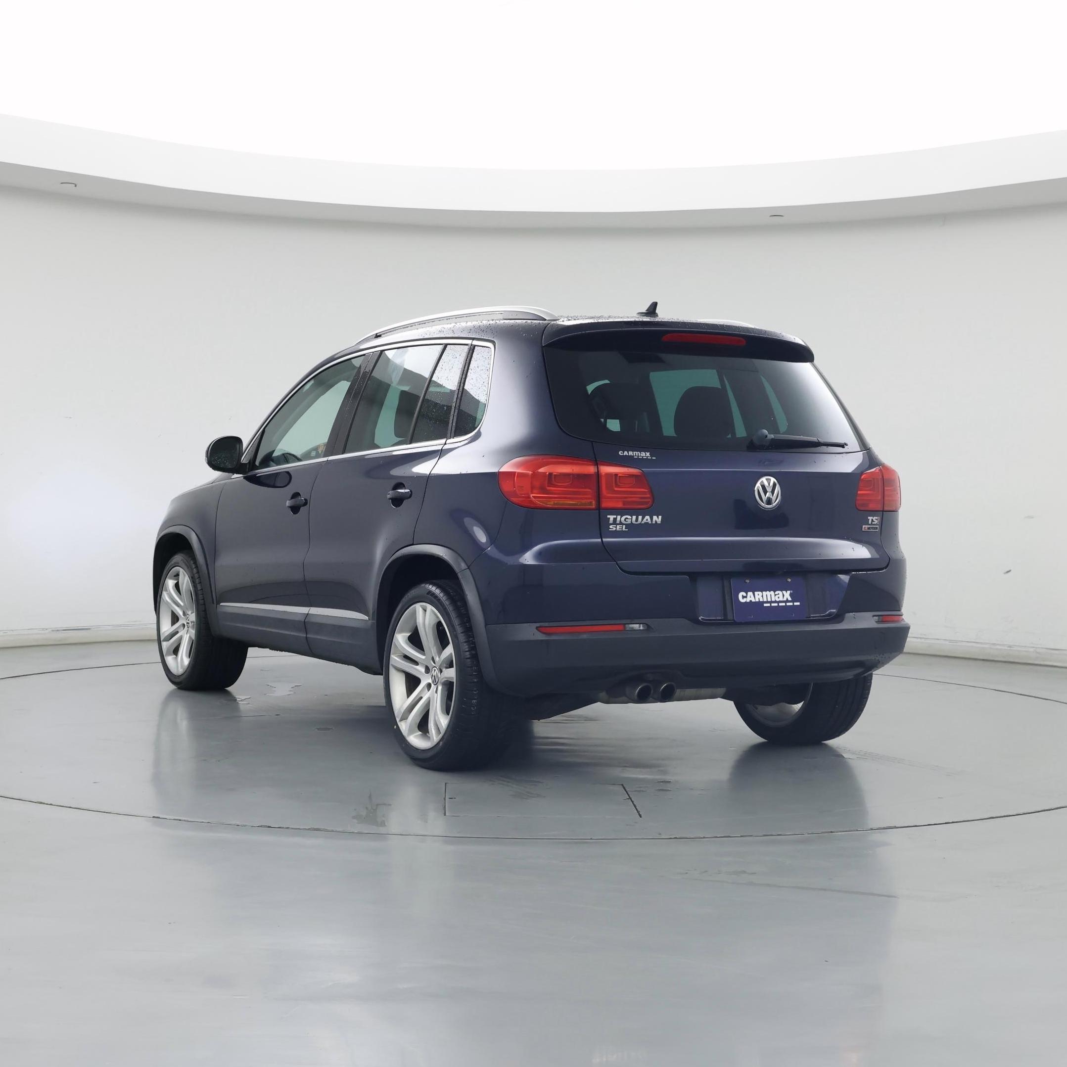 Thumbnail: 2016 Volkswagen Tiguan - 2