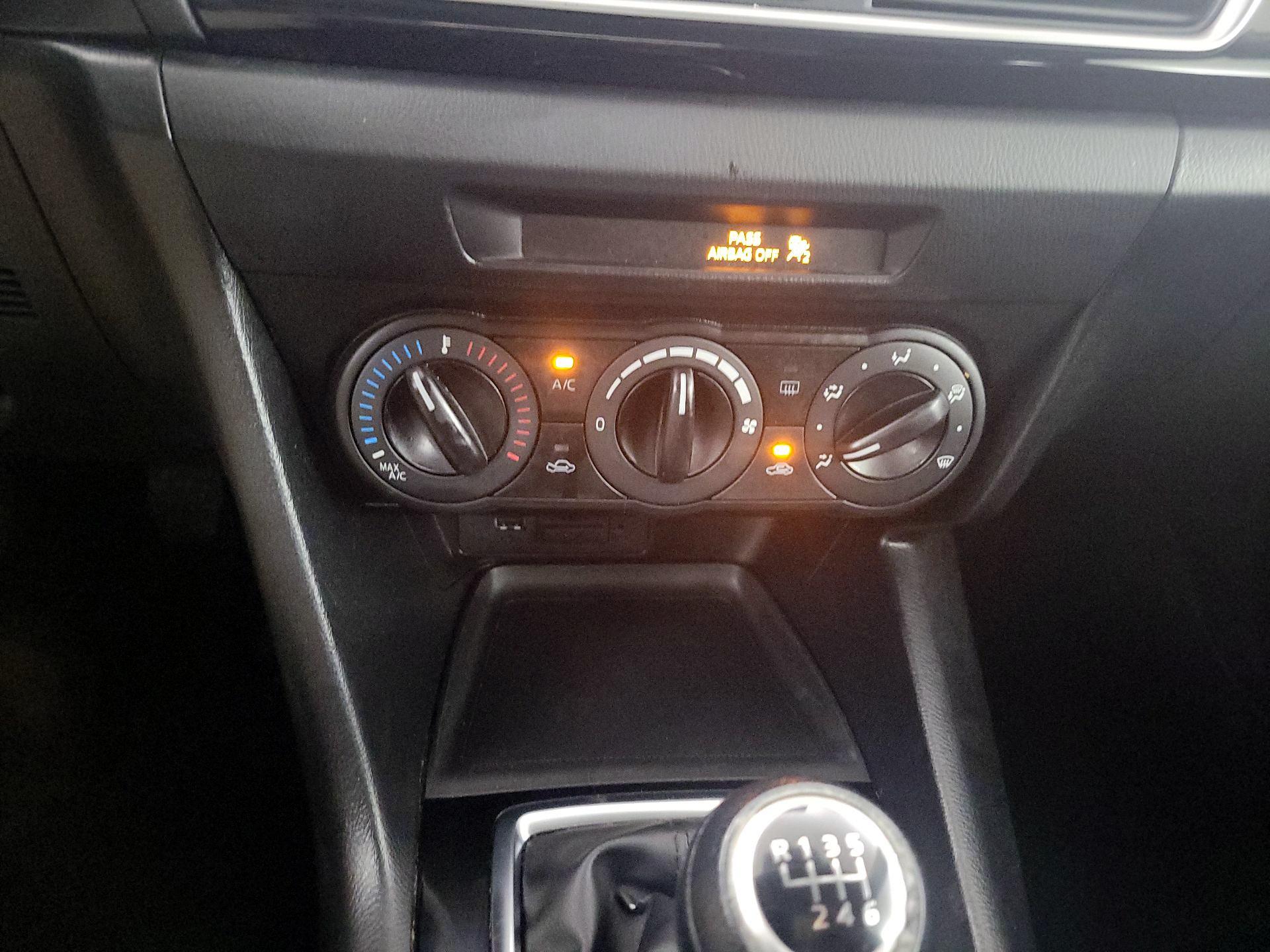 Thumbnail: 2015 Mazda Mazda3 - 15
