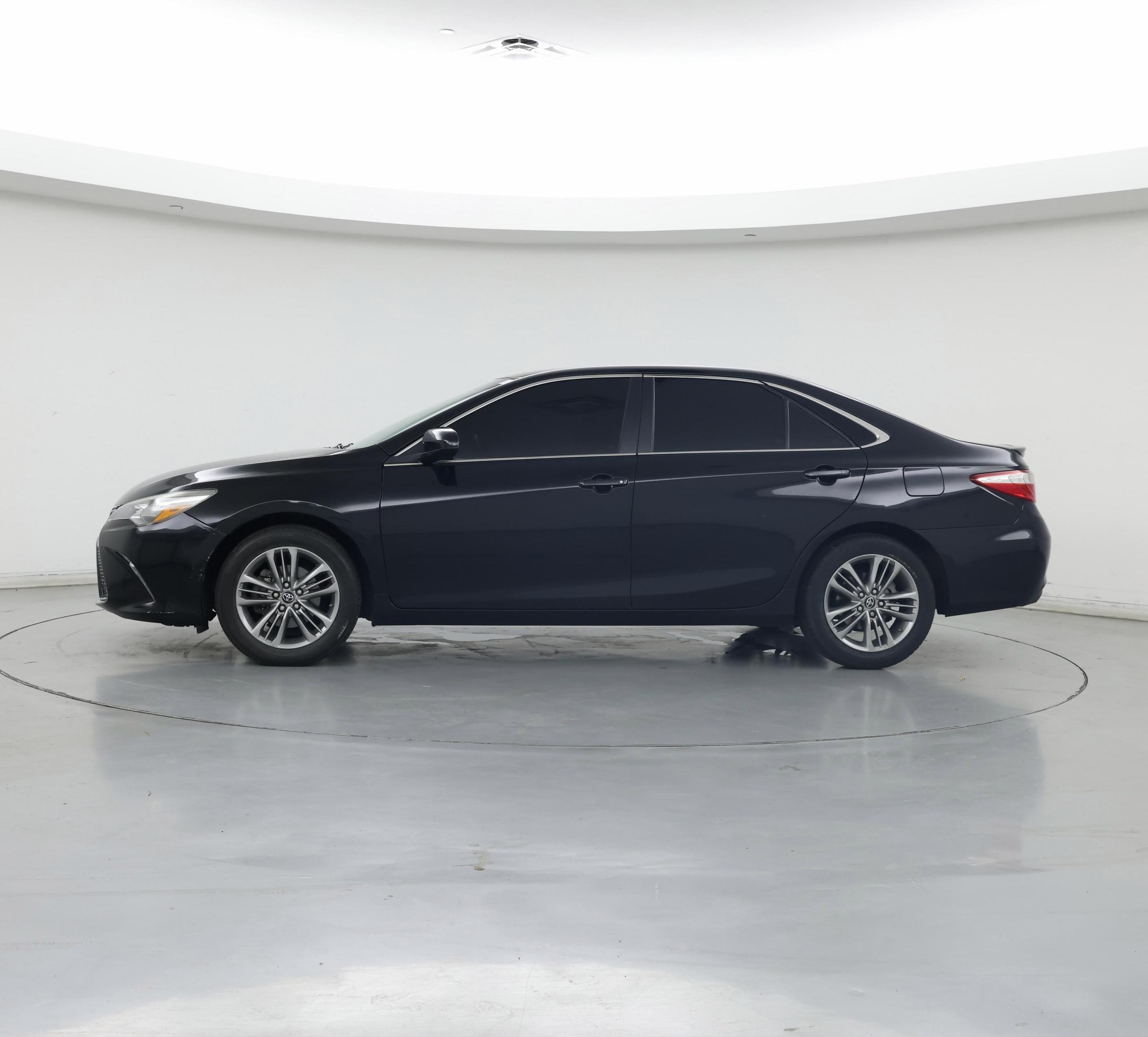 Thumbnail: 2017 Toyota Camry - 3