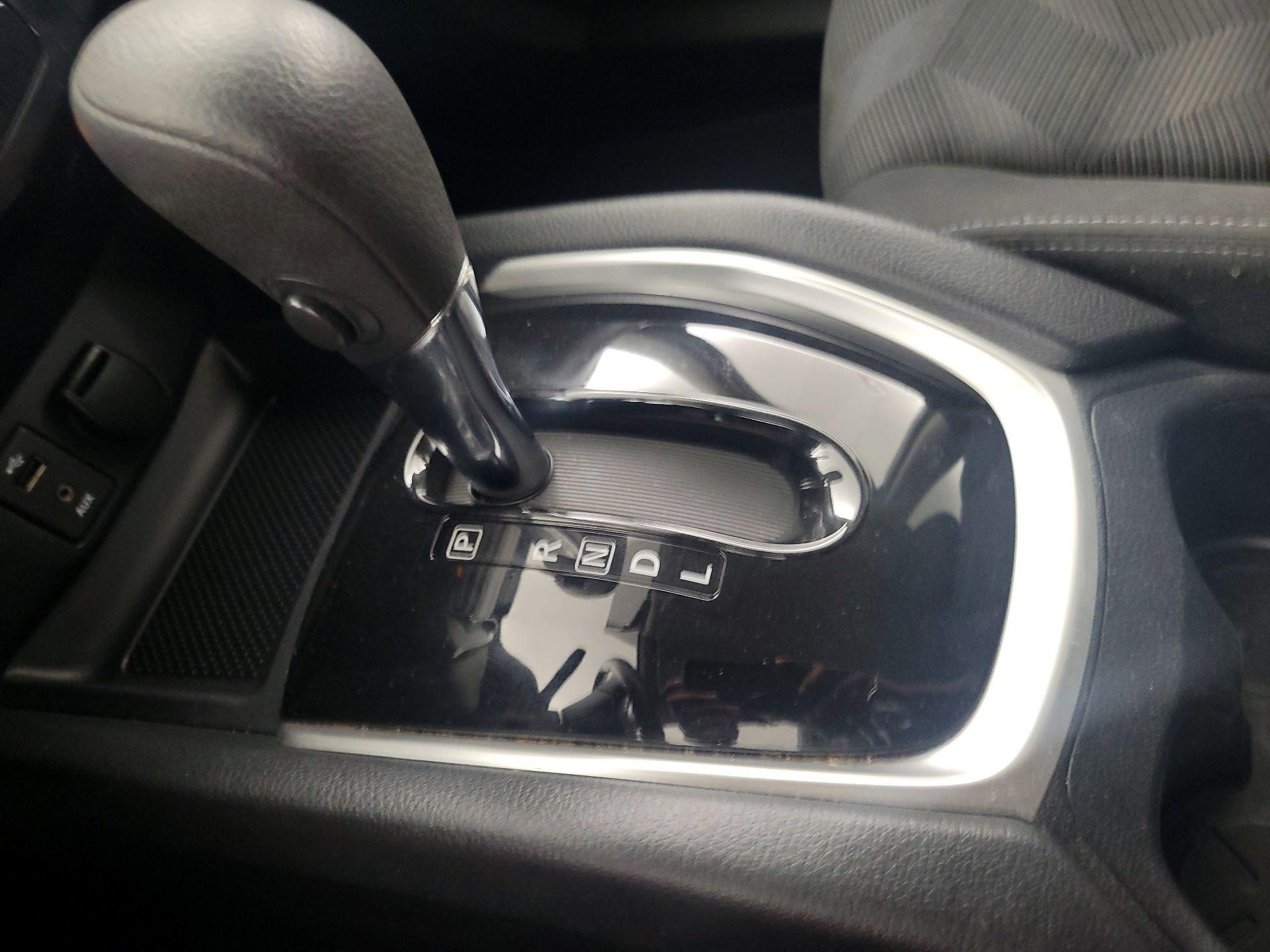 Thumbnail: 2016 Nissan Rogue - 18