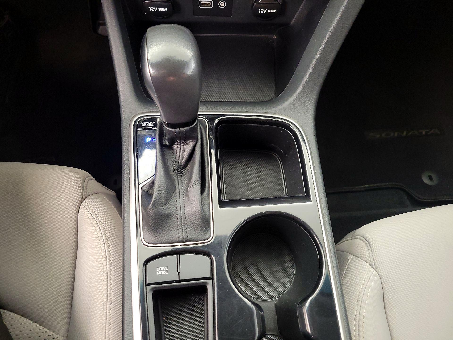 Thumbnail: 2018 Hyundai Sonata - 17
