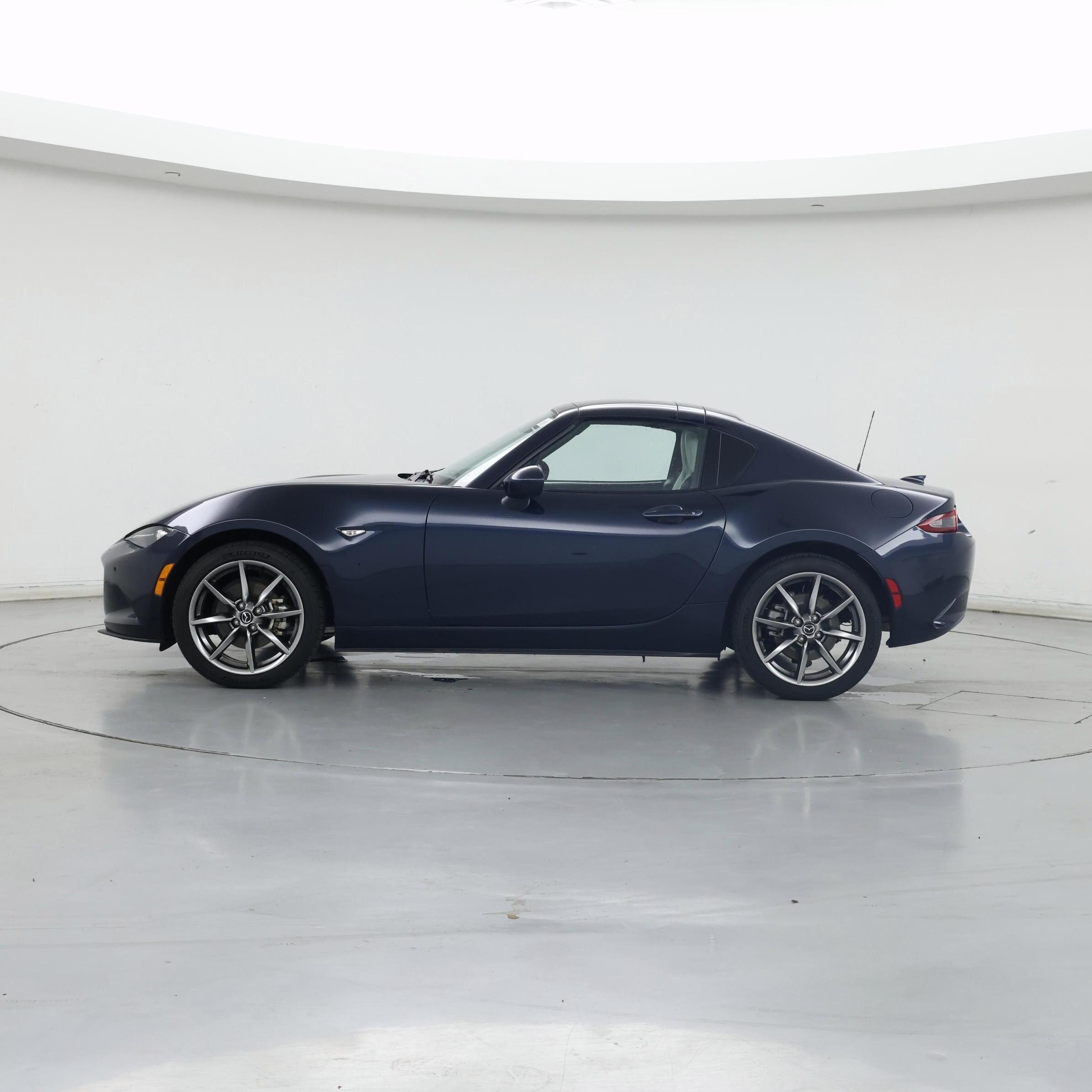 Thumbnail: 2021 Mazda MX-5 Miata - 3