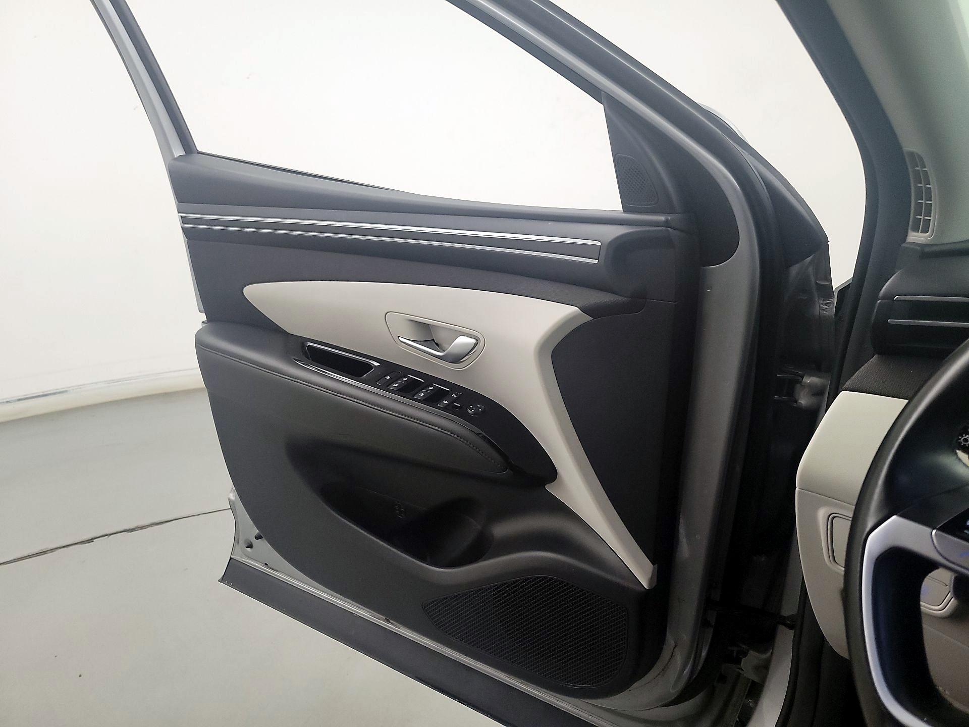 Thumbnail: 2022 Hyundai Tucson - 12