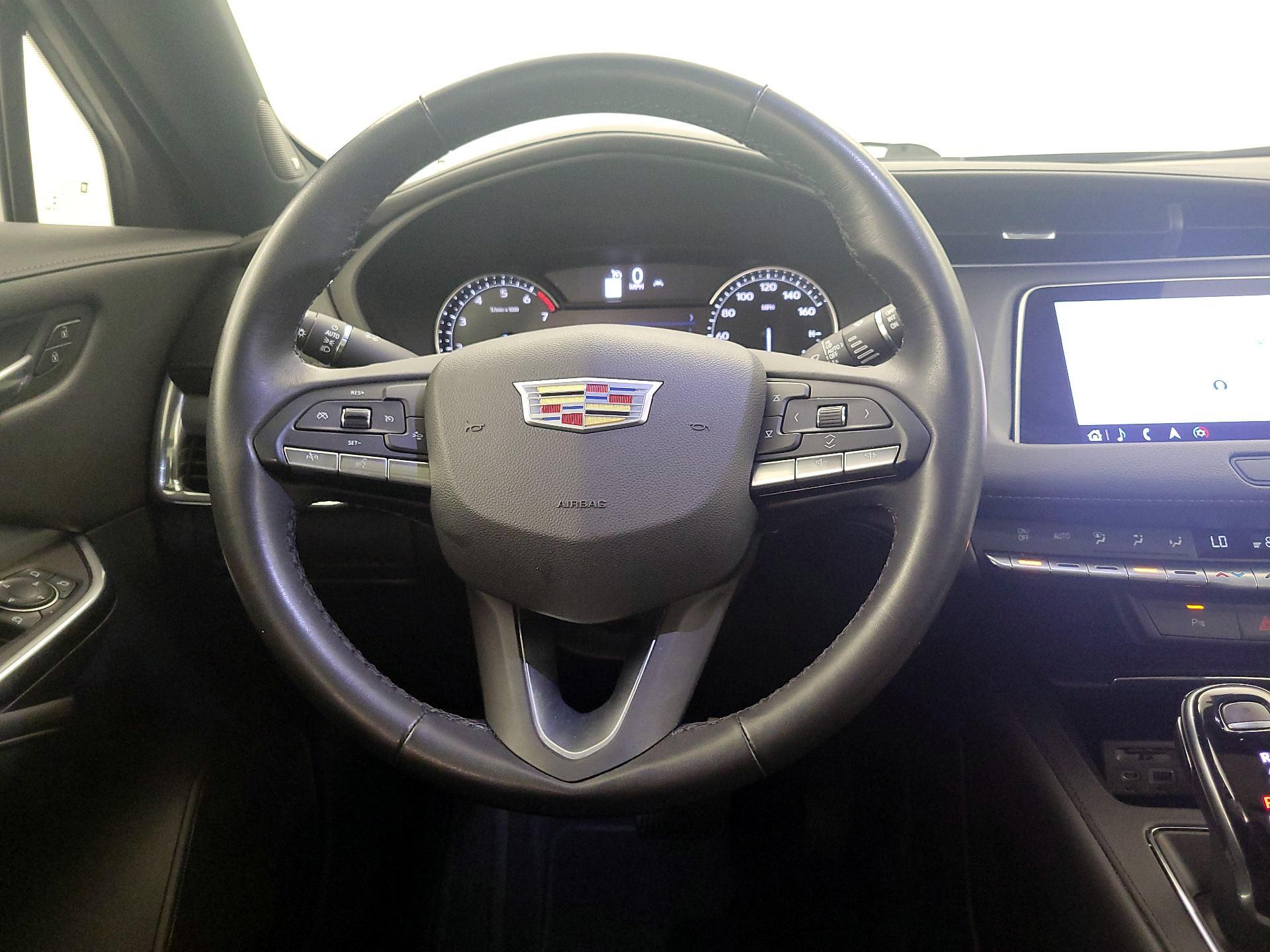 Thumbnail: 2020 Cadillac XT4 - 10