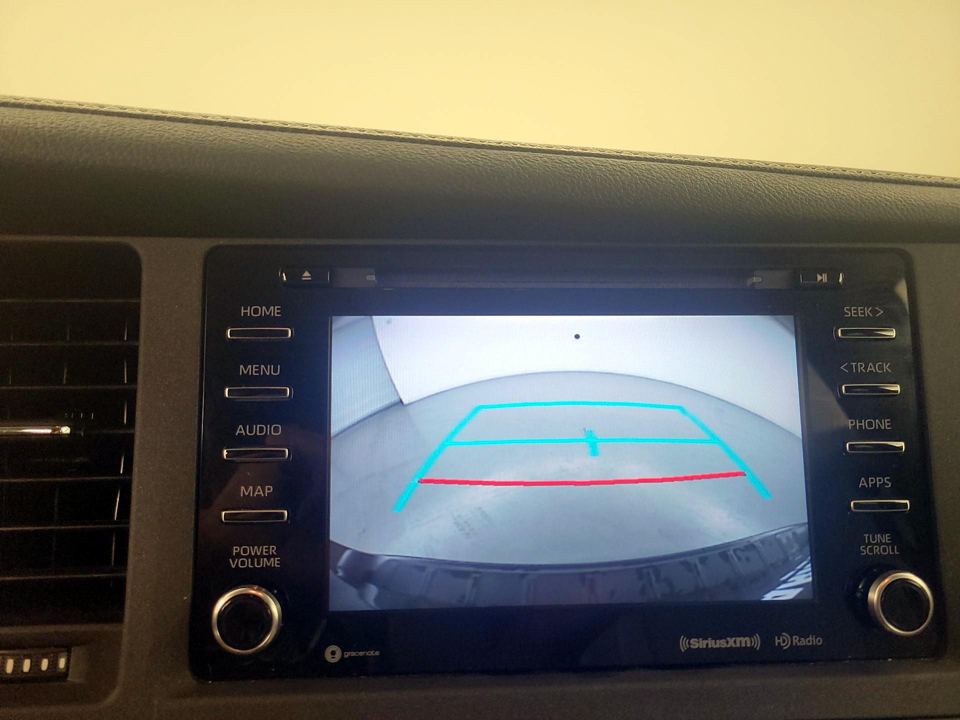 Thumbnail: 2019 Toyota Sienna - 15