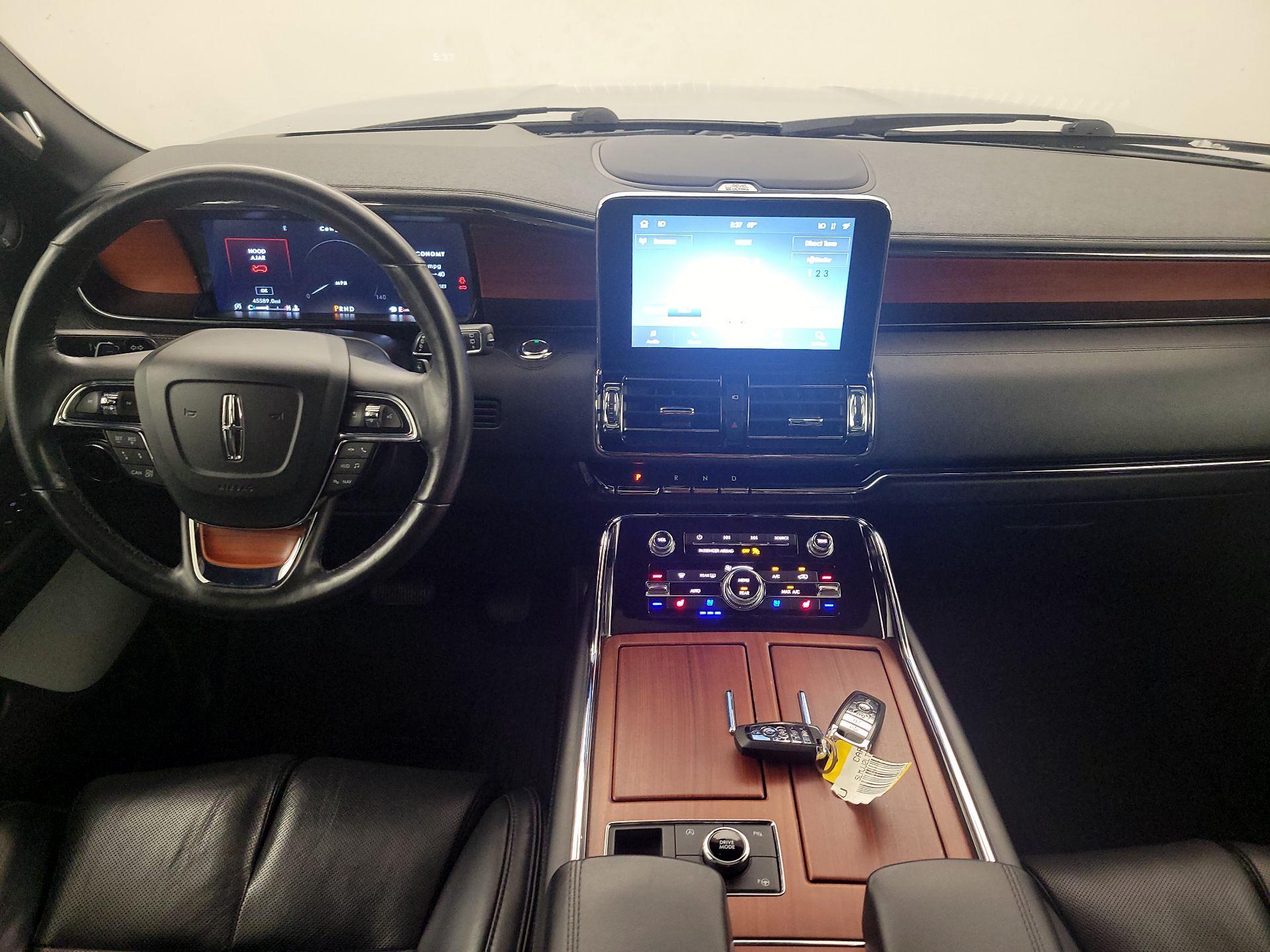 Thumbnail: 2020 Lincoln Navigator - 9