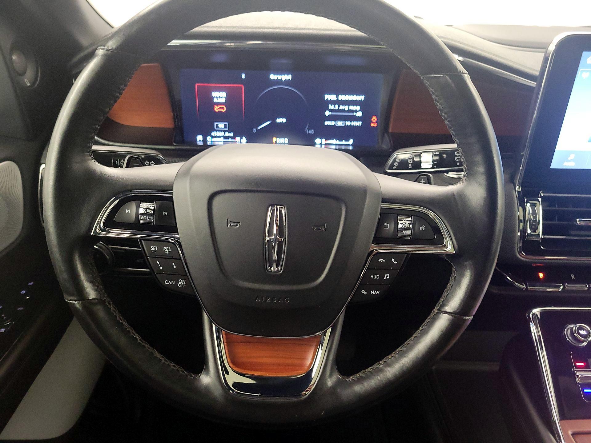 Thumbnail: 2020 Lincoln Navigator - 10