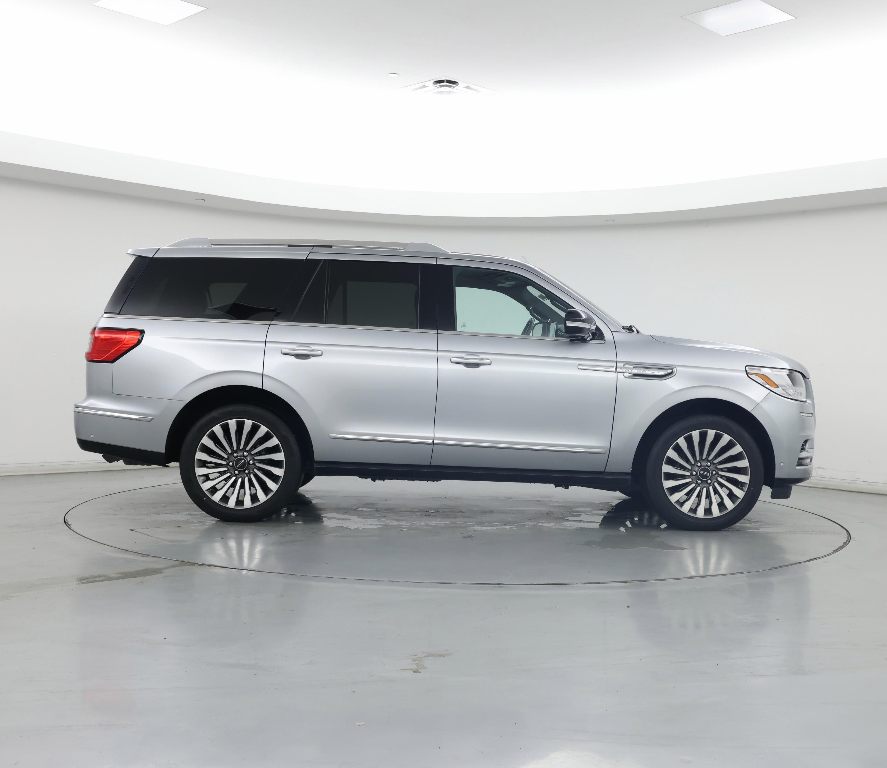 Thumbnail: 2020 Lincoln Navigator - 7