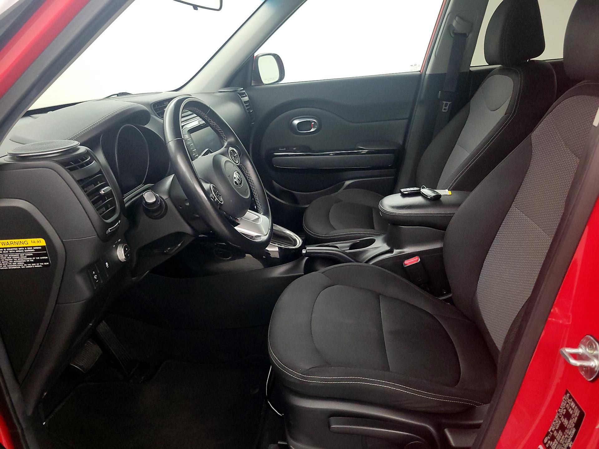 Thumbnail: 2017 Kia Soul - 11