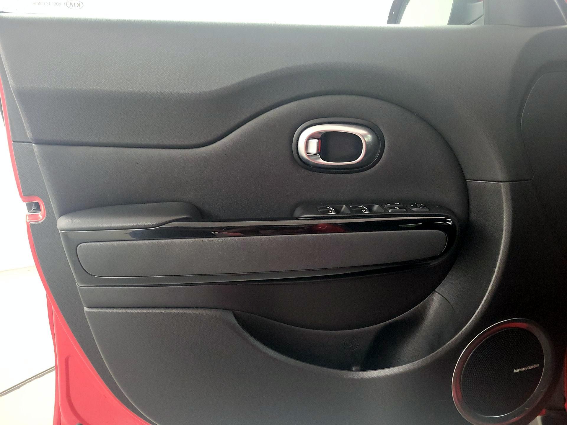 Thumbnail: 2017 Kia Soul - 12