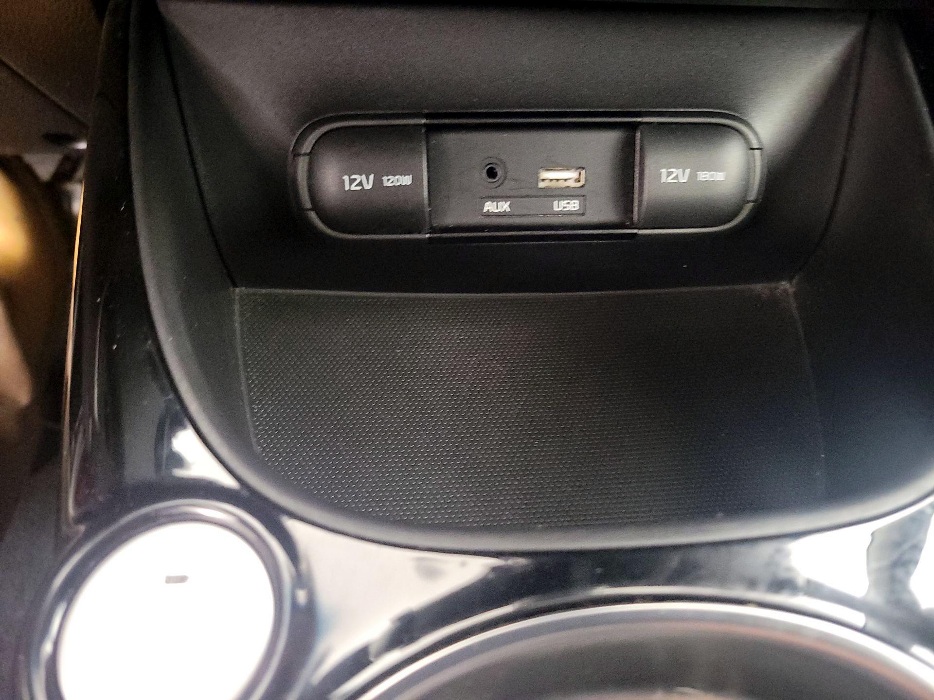 Thumbnail: 2017 Kia Soul - 19