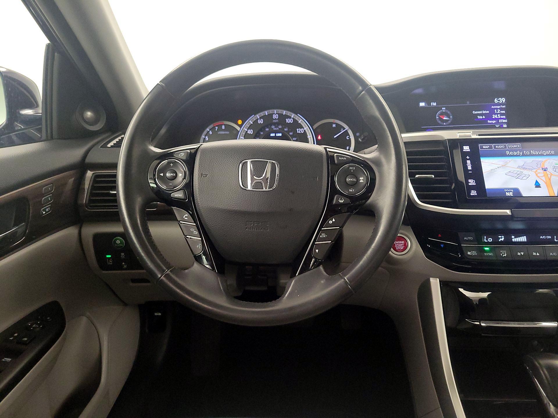 Thumbnail: 2017 Honda Accord - 10
