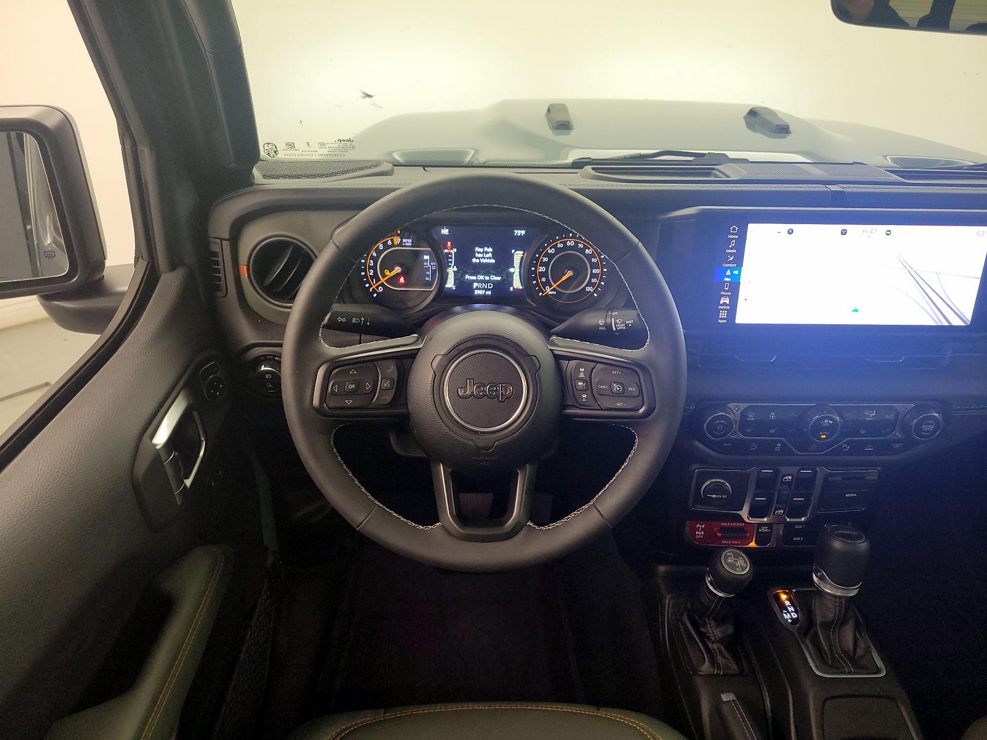 Thumbnail: 2025 Jeep Gladiator - 10
