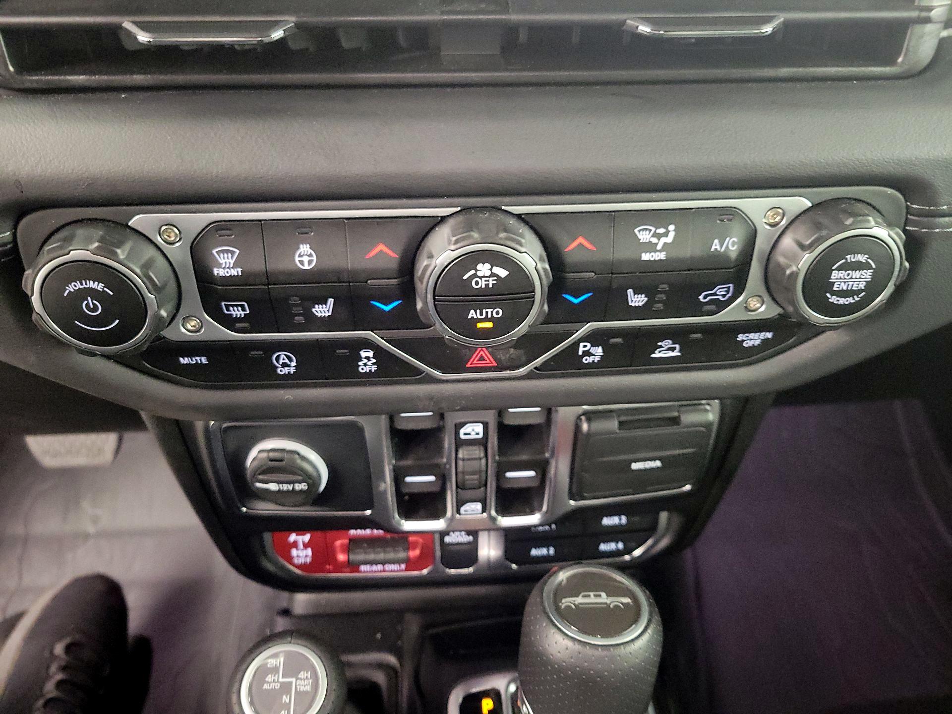Thumbnail: 2025 Jeep Gladiator - 17