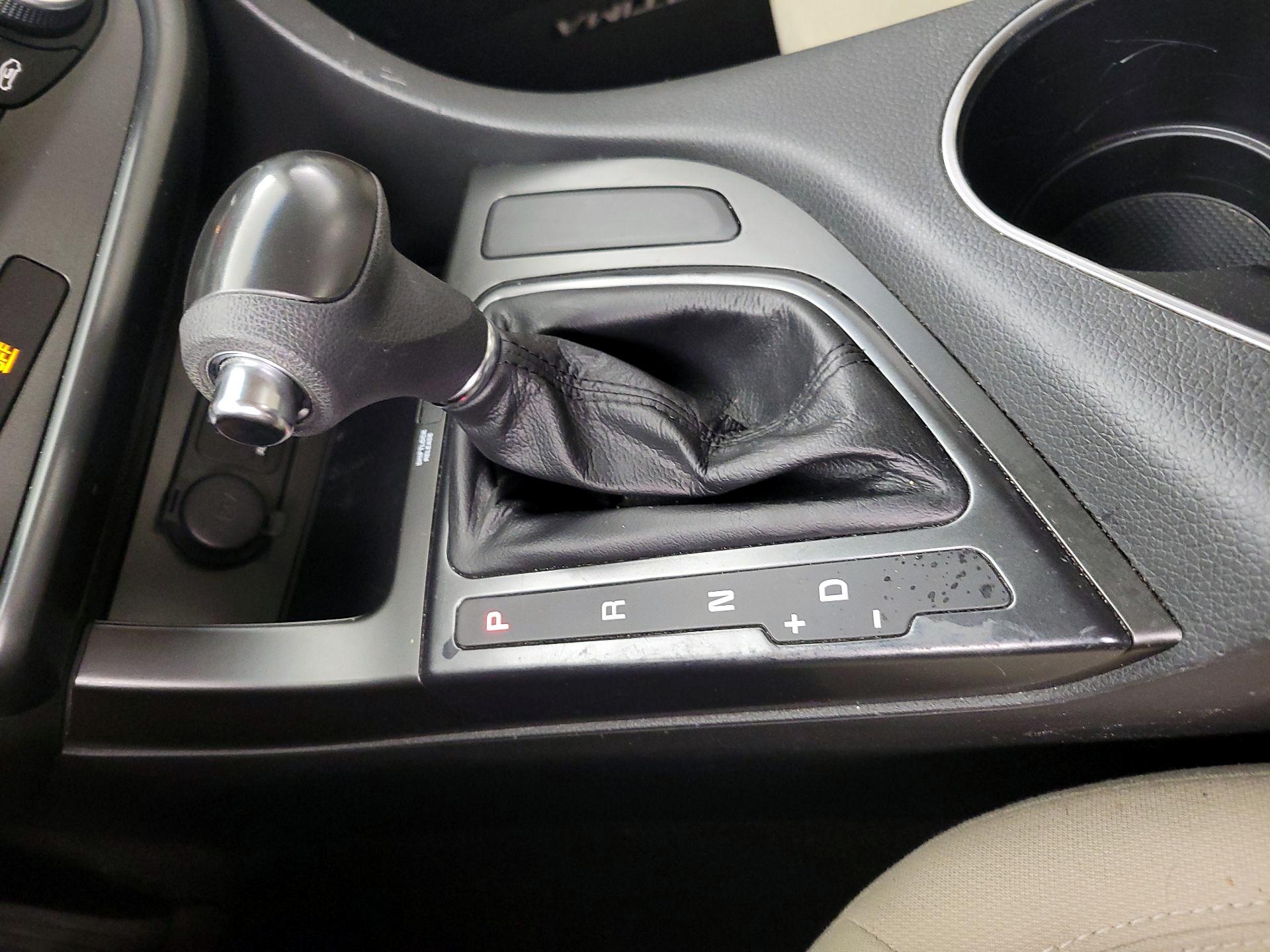 Thumbnail: 2015 Kia Optima - 17