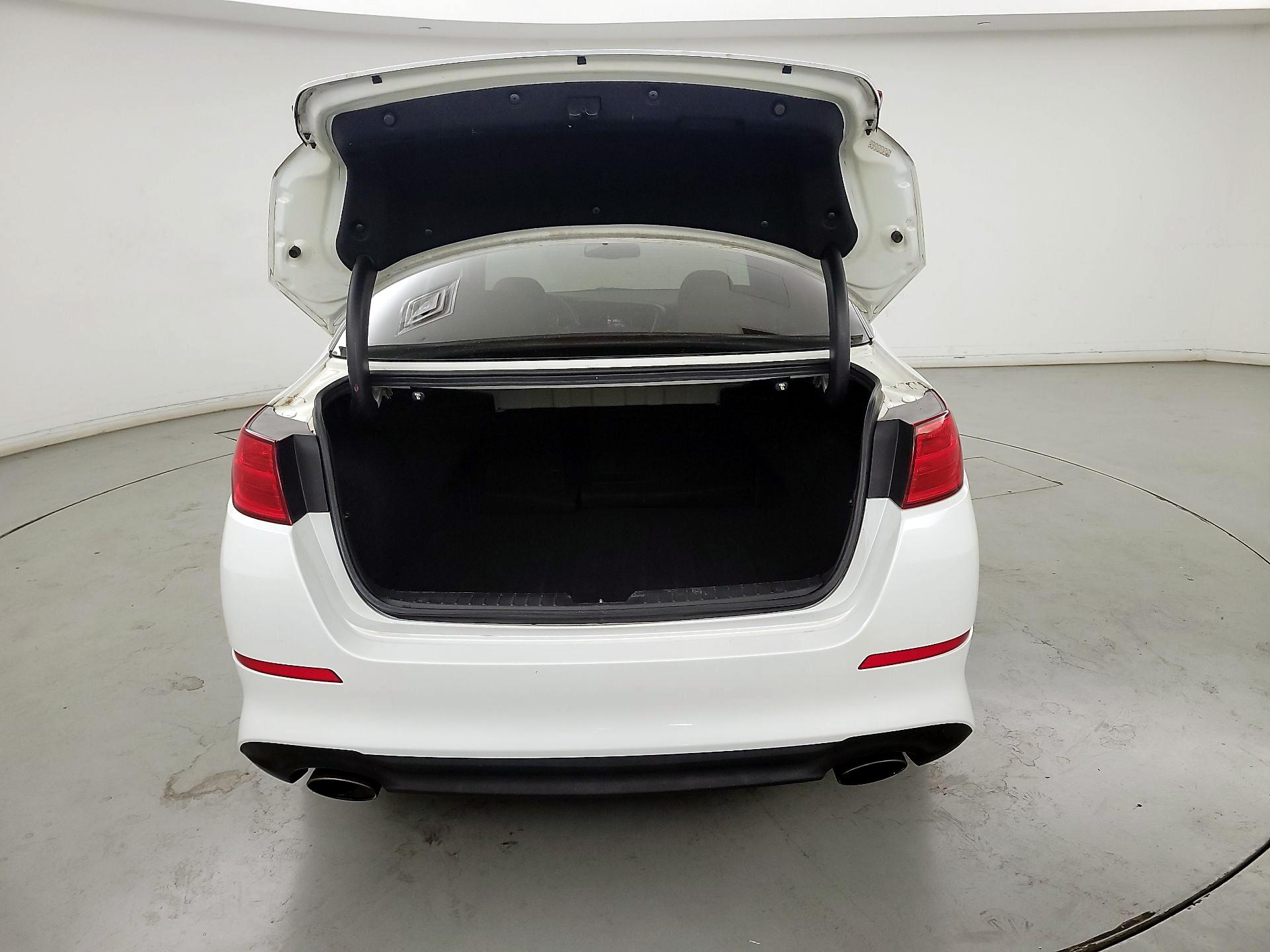 Thumbnail: 2015 Kia Optima - 20