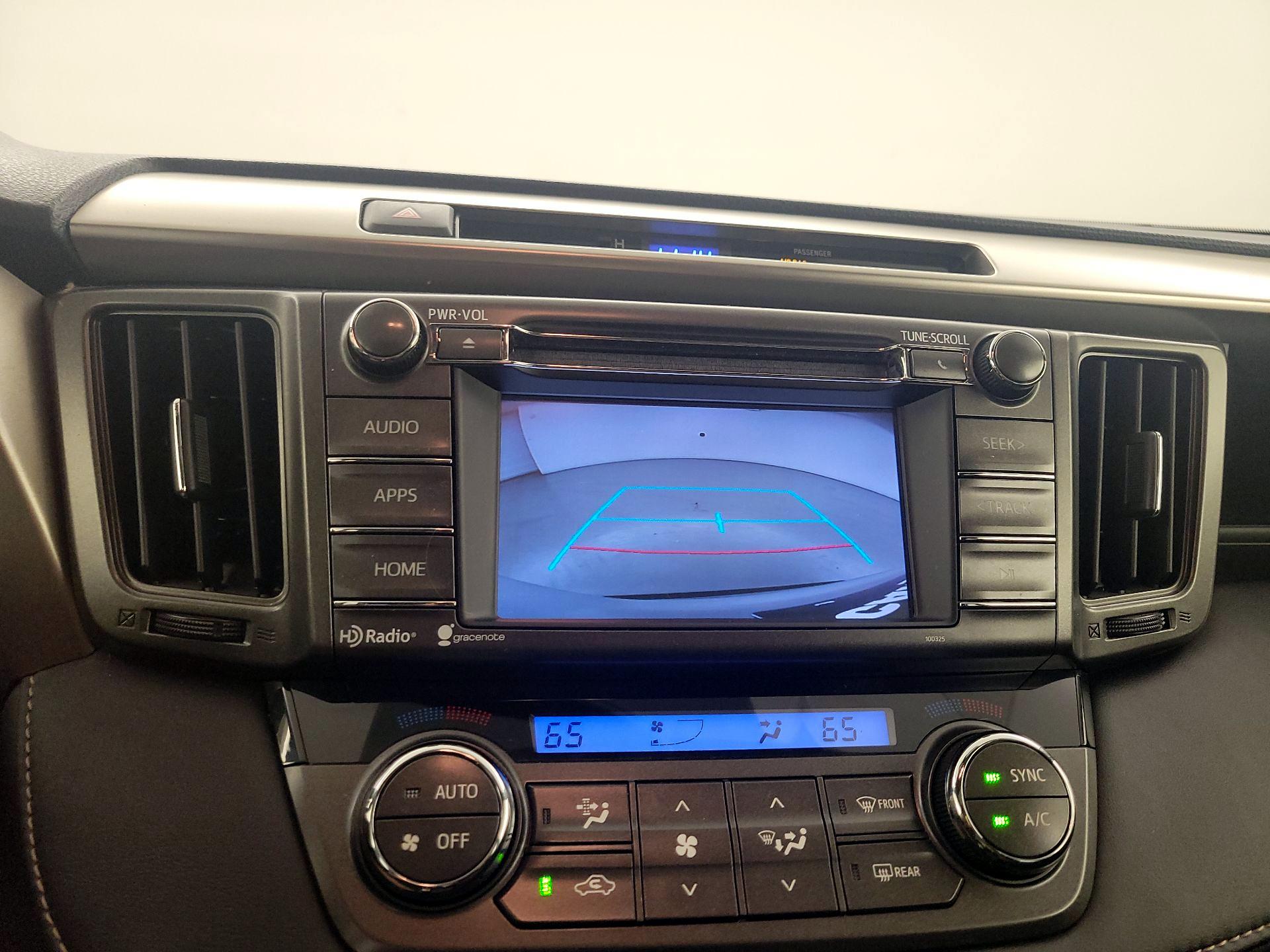Thumbnail: 2015 Toyota RAV4 - 14